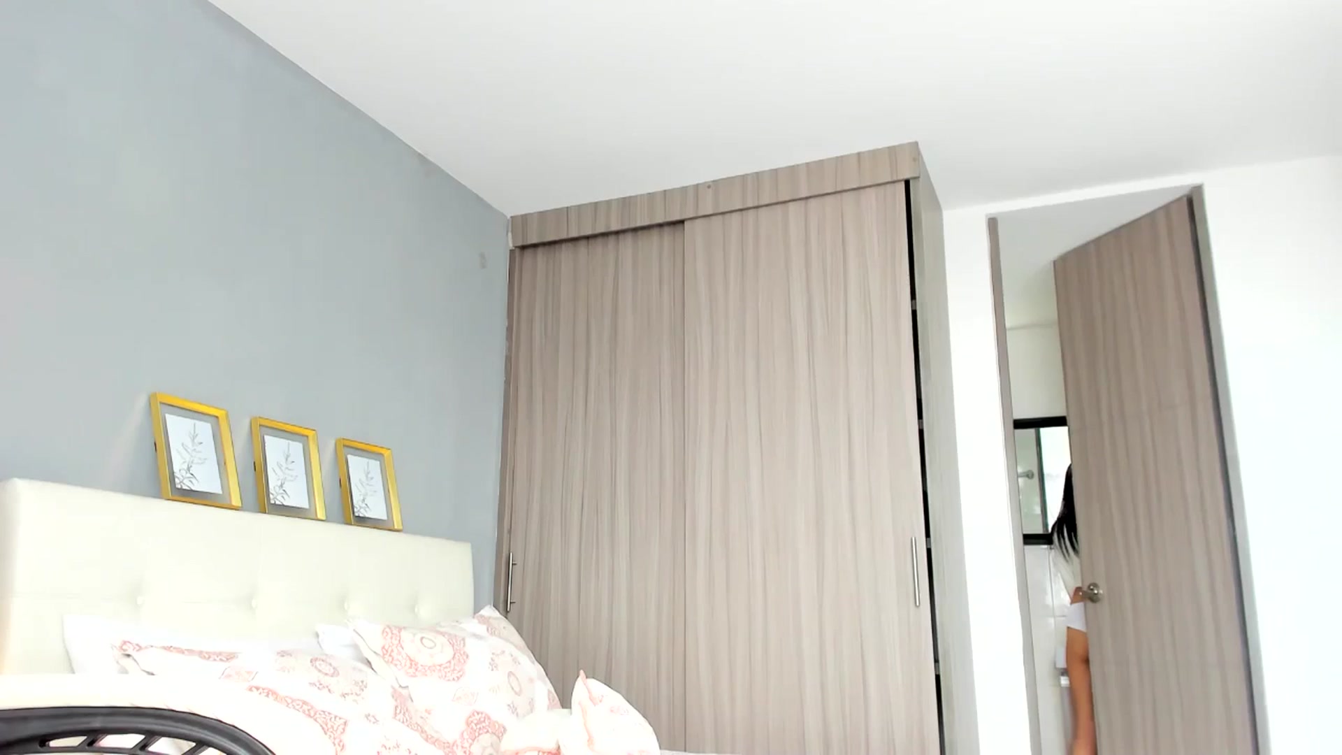 Gallery image thumbnail from Emmily_'s myfreecams stream on, 07/29/2024, 15:43 image 20 of 20