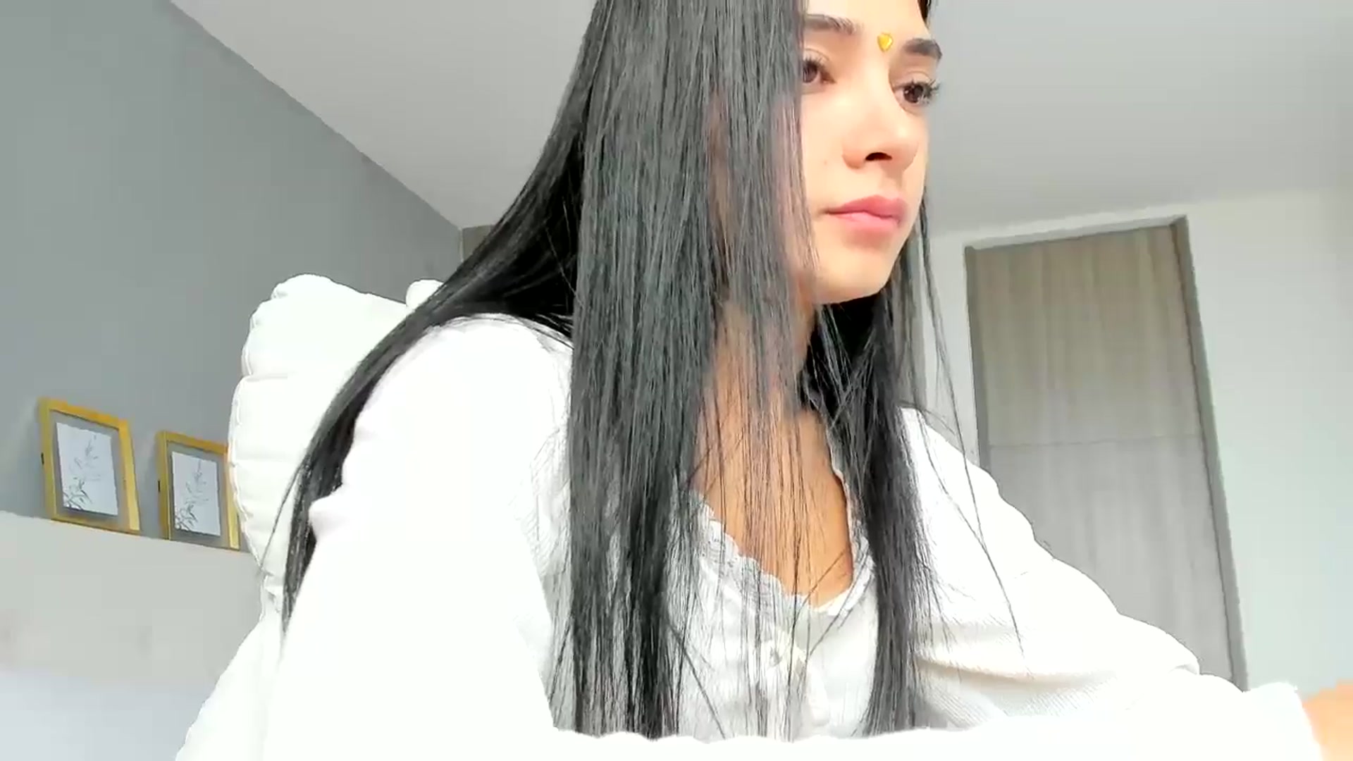 Gallery image thumbnail from Emmily_'s myfreecams stream on, 07/29/2024, 17:08 image 3 of 20