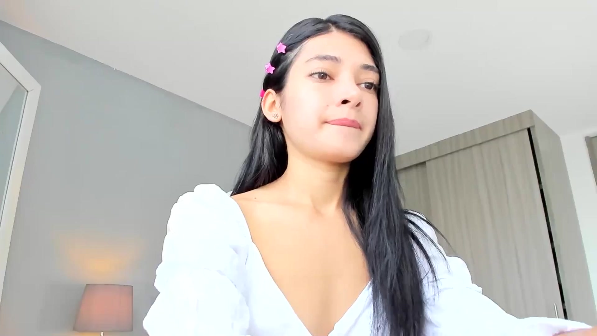 Gallery image thumbnail from Emmily_'s myfreecams stream on, 07/31/2024, 13:13 image 3 of 20