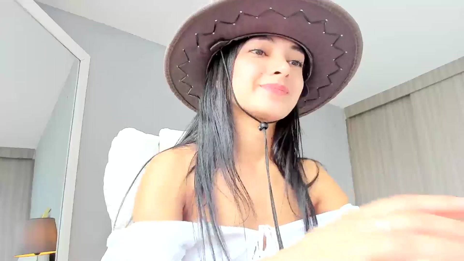 Gallery image thumbnail from Emmily_'s myfreecams stream on, 07/31/2024, 14:57 image 11 of 20