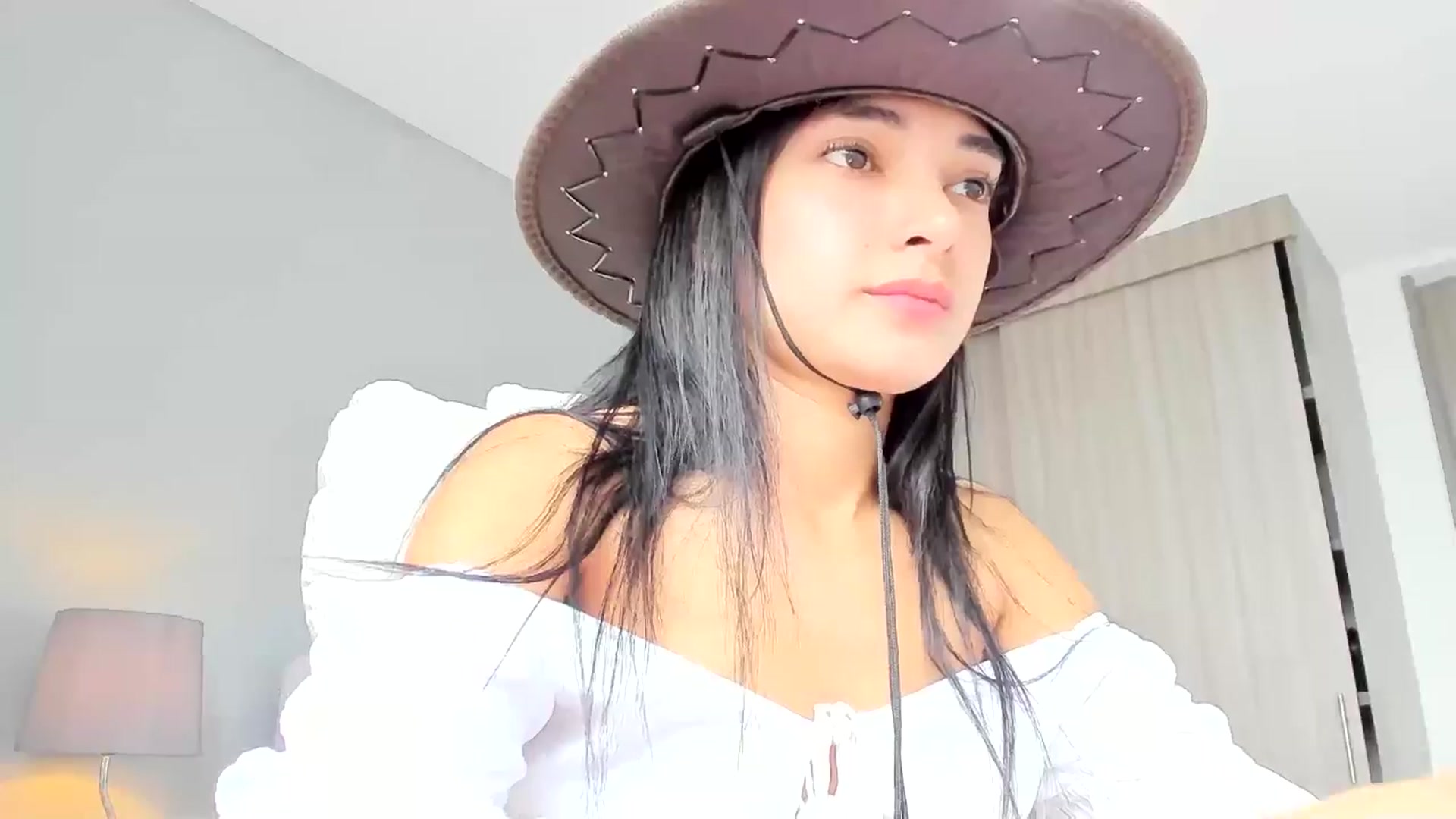 Gallery image thumbnail from Emmily_'s myfreecams stream on, 07/31/2024, 14:57 image 7 of 20