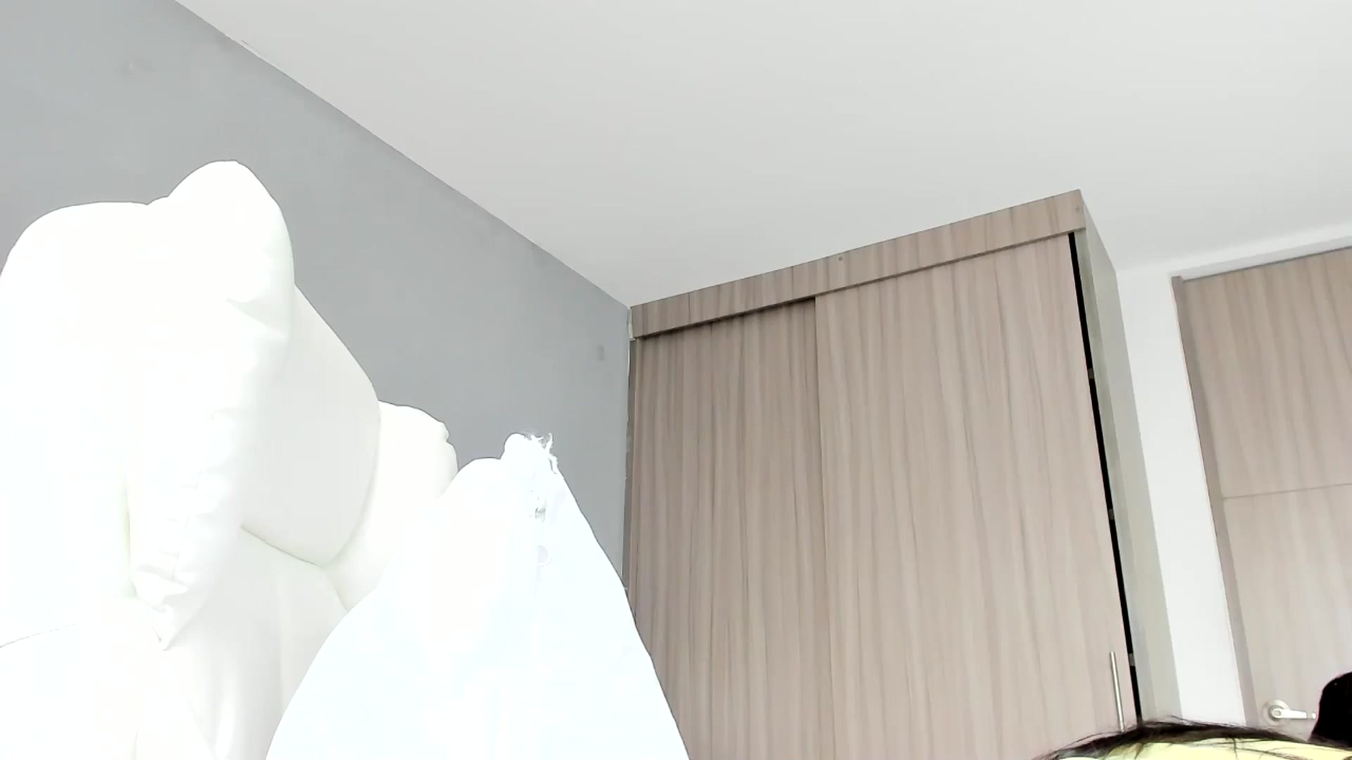Gallery image thumbnail from Emmily_'s myfreecams stream on, 08/03/2024, 12:37 image 12 of 20