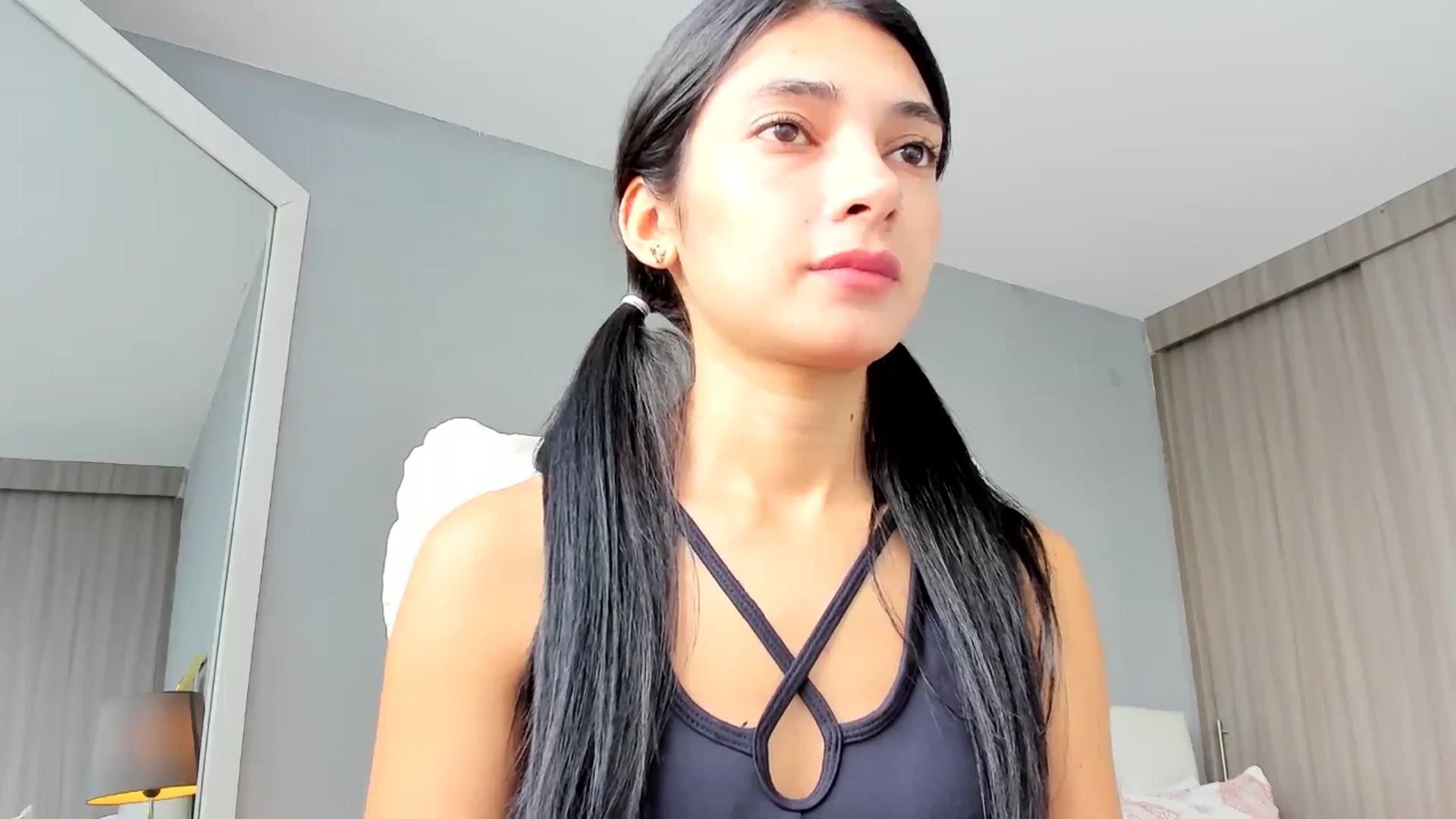 Gallery image thumbnail from Emmily_'s myfreecams stream on, 08/13/2024, 15:00 image 2 of 20