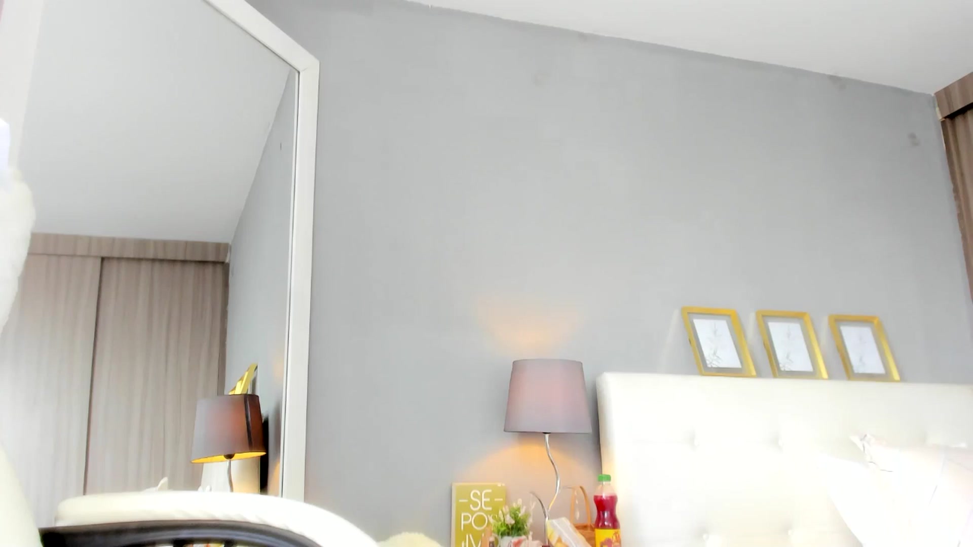 Gallery image thumbnail from Emmily_'s myfreecams stream on, 09/16/2024, 16:36 image 6 of 20