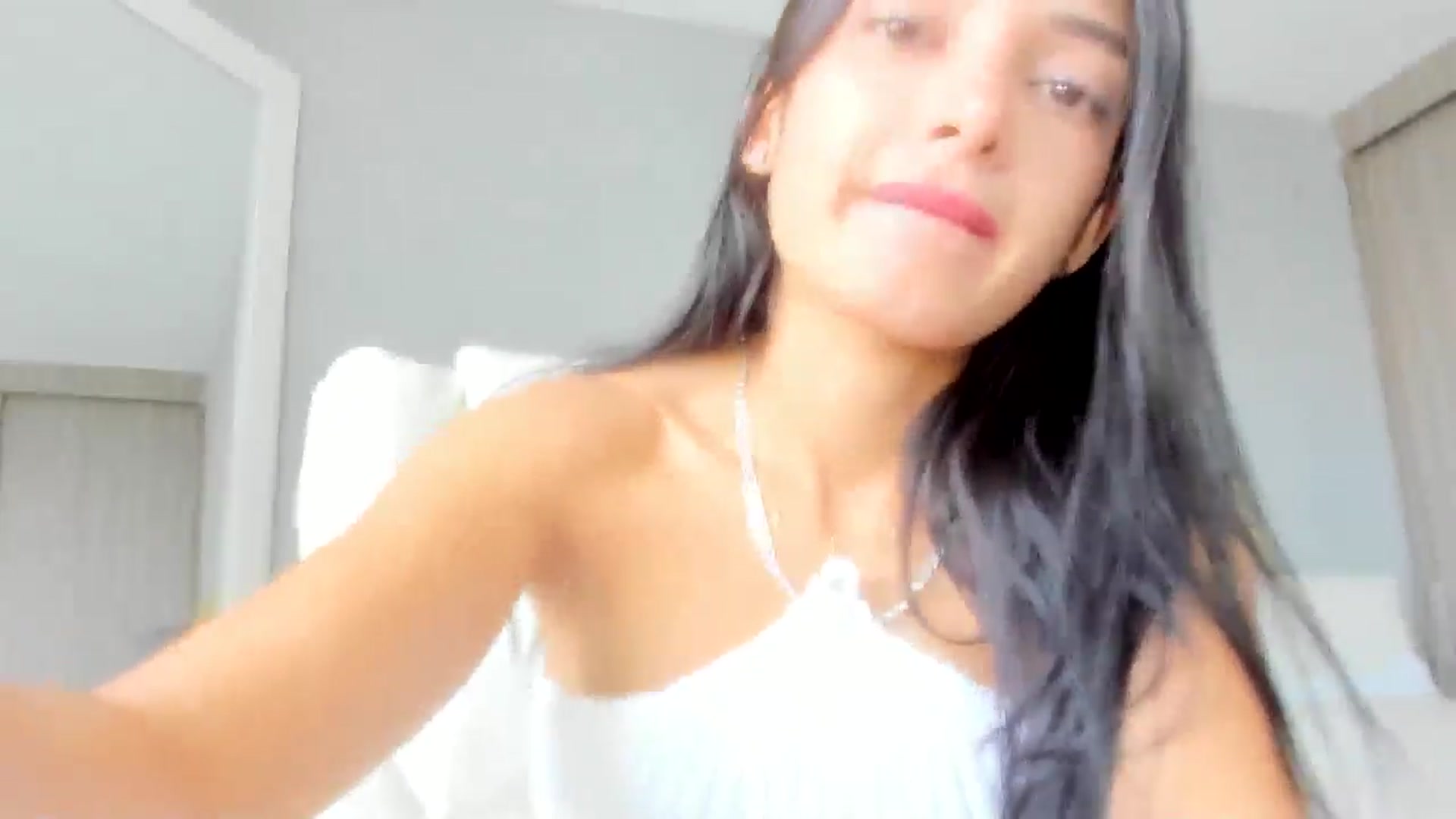 Gallery image thumbnail from Emmily_'s myfreecams stream on, 09/30/2024, 15:06 image 8 of 20