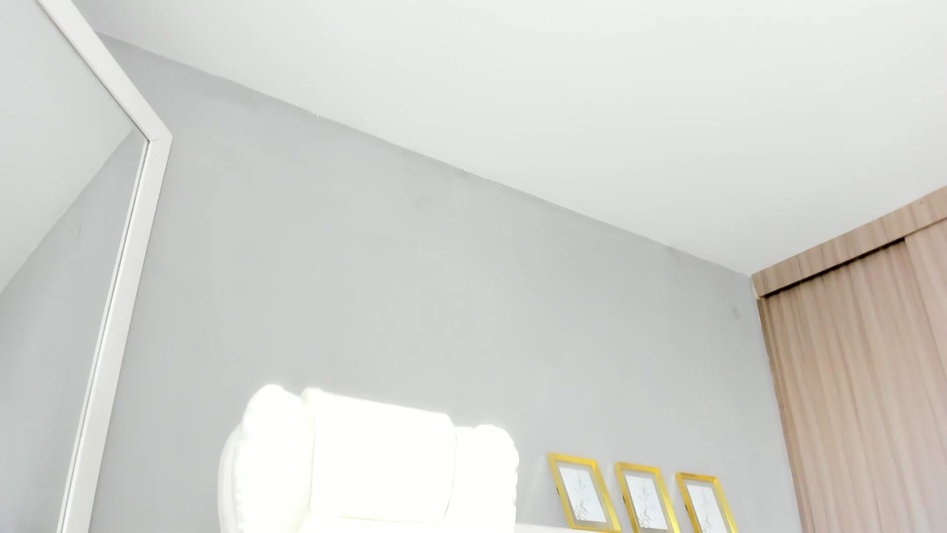 Gallery image thumbnail from Emmily_'s myfreecams stream on, 09/30/2024, 15:06 image 10 of 20