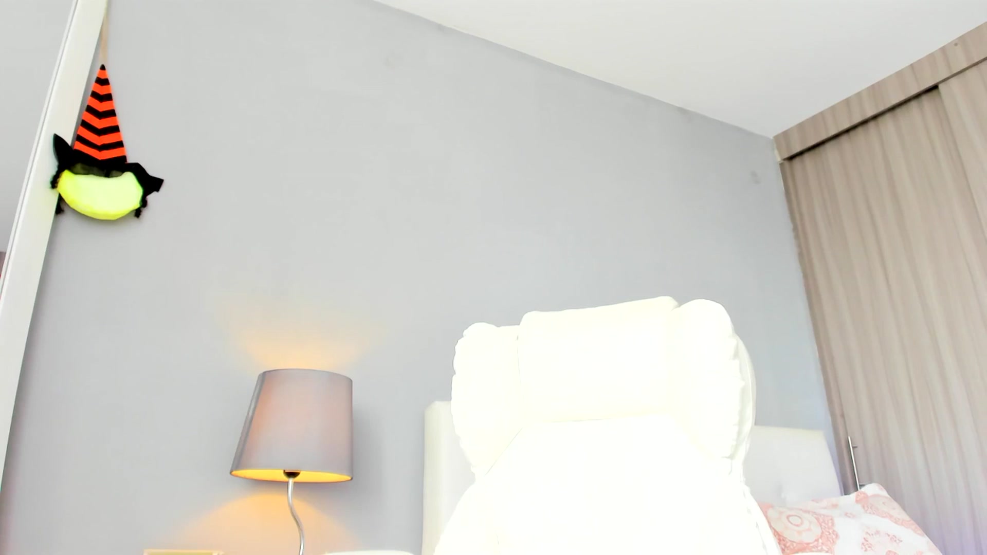 Gallery image thumbnail from Emmily_'s myfreecams stream on, 10/15/2024, 15:04 image 1 of 20