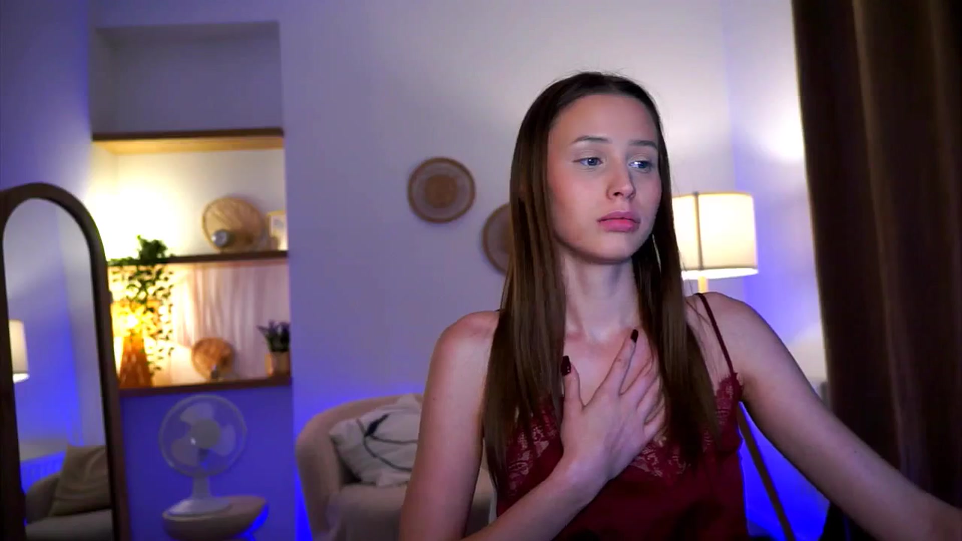 Gallery image thumbnail from EmmmaShy_18's myfreecams stream on, 10/14/2024, 23:01 image 12 of 20