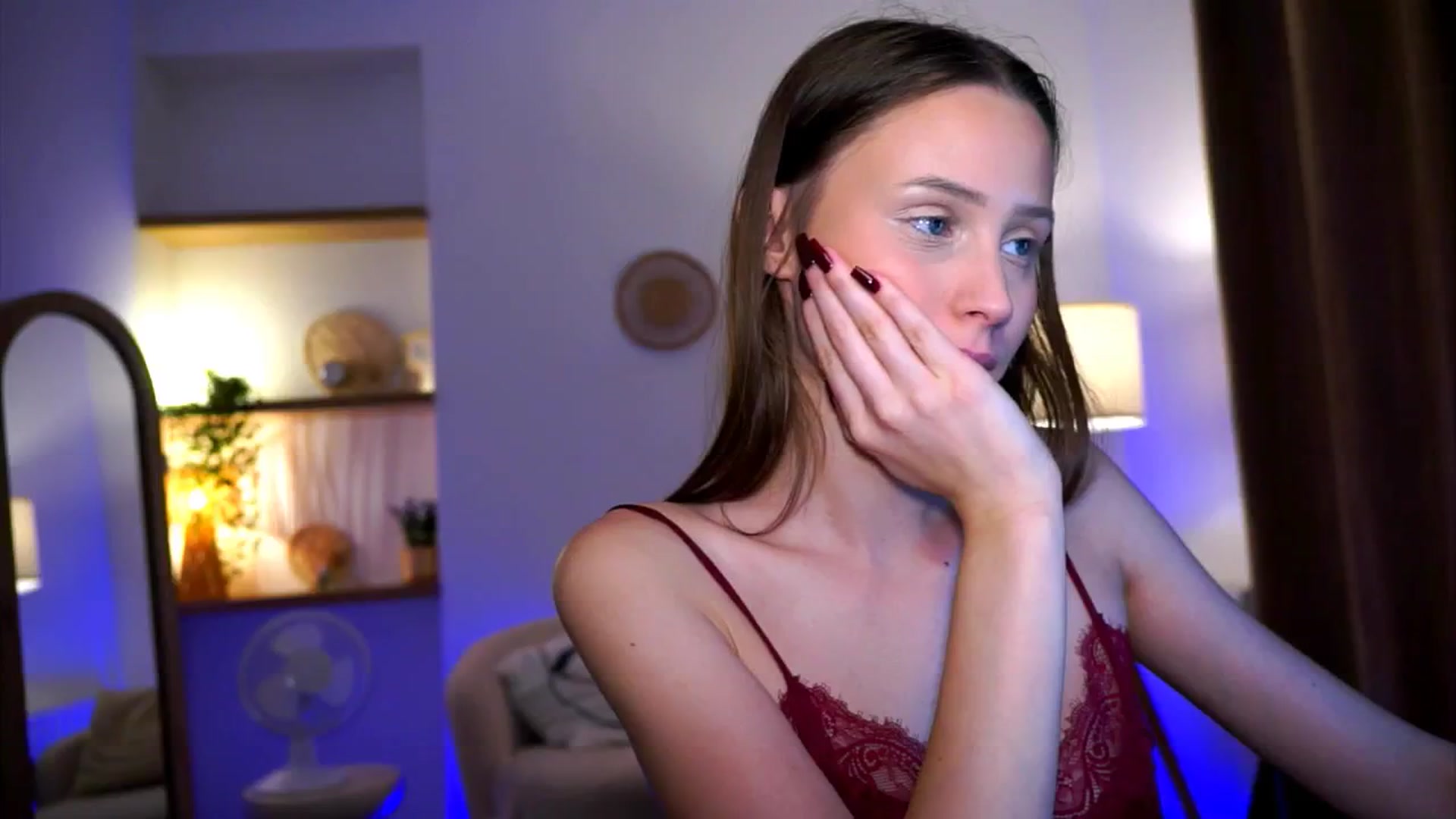 Gallery image thumbnail from EmmmaShy_18's myfreecams stream on, 10/14/2024, 23:01 image 17 of 20