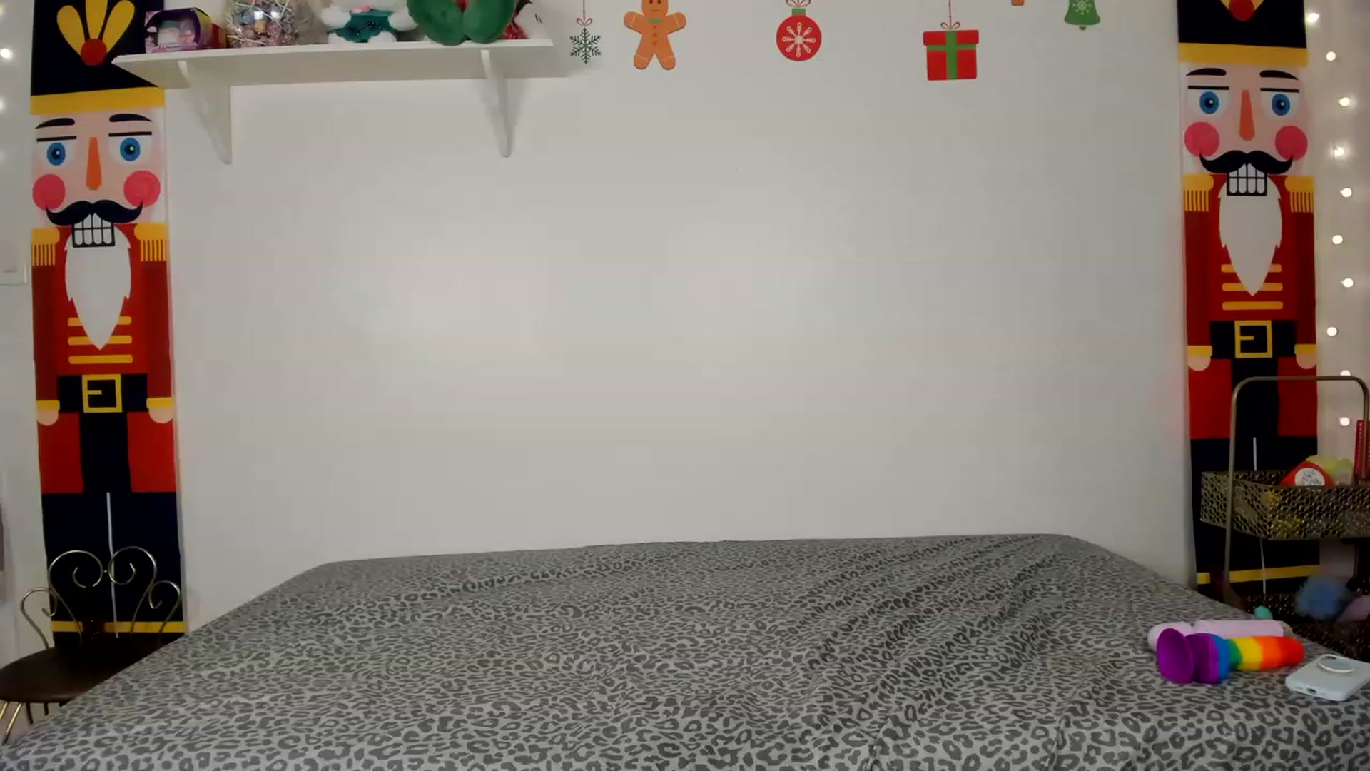 Gallery image thumbnail from EmmyBabii's myfreecams stream on, 01/02/2023, 06:54 image 8 of 20