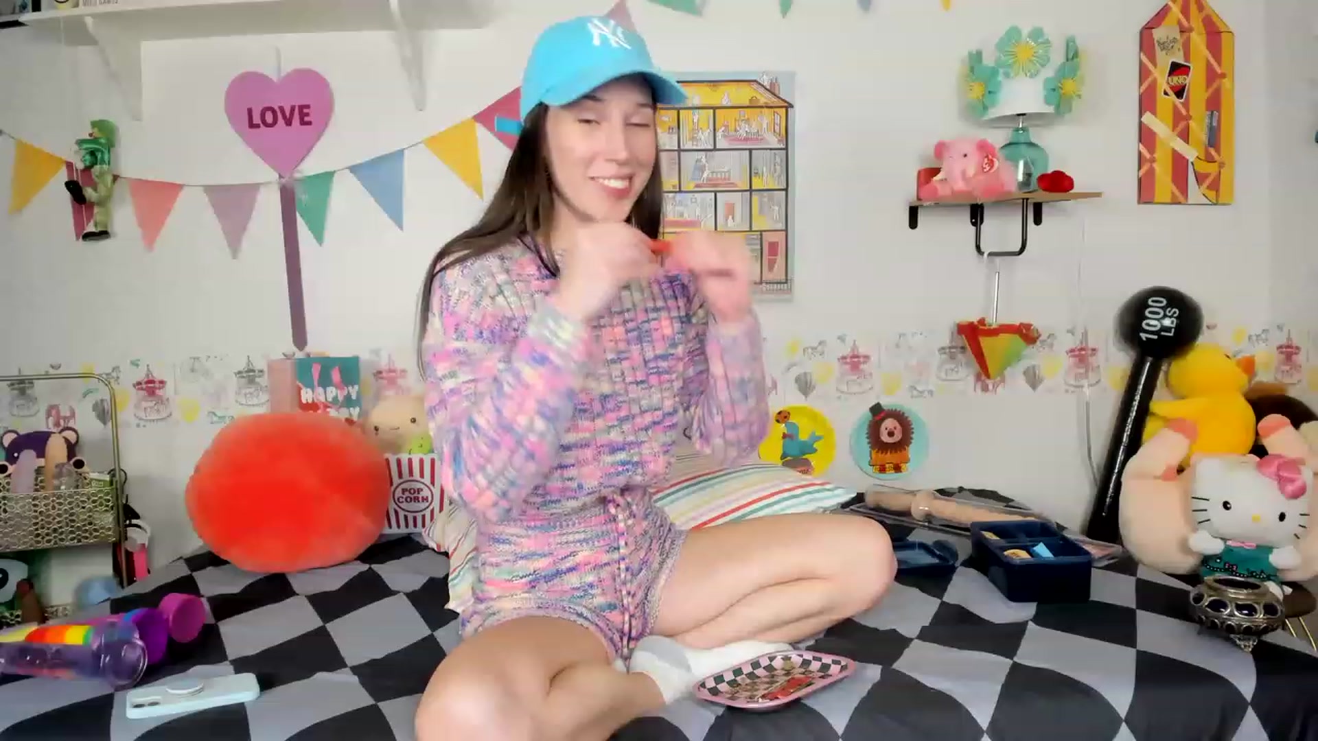 Gallery image thumbnail from EmmyBabii's myfreecams stream on, 01/27/2023, 05:26 image 8 of 20