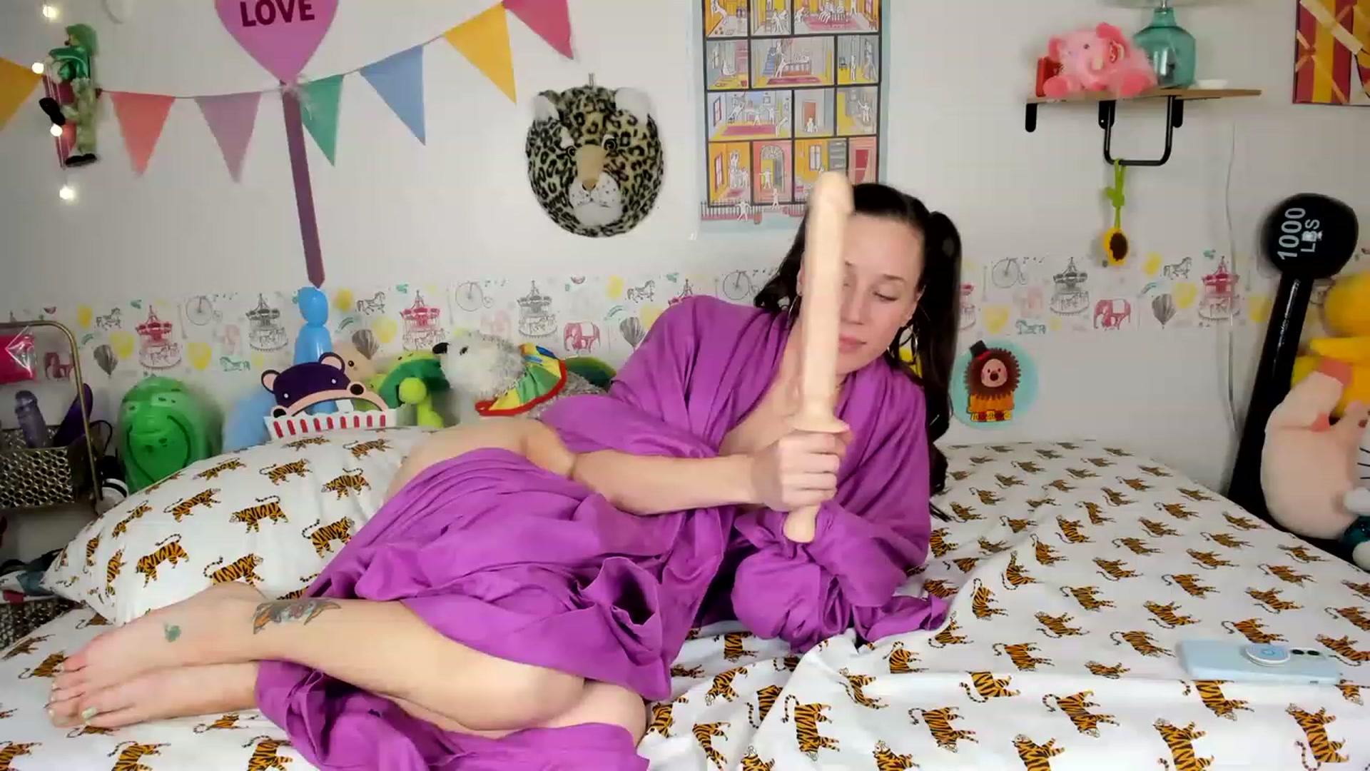 Gallery image thumbnail from EmmyBabii's myfreecams stream on, 01/30/2023, 07:15 image 20 of 20