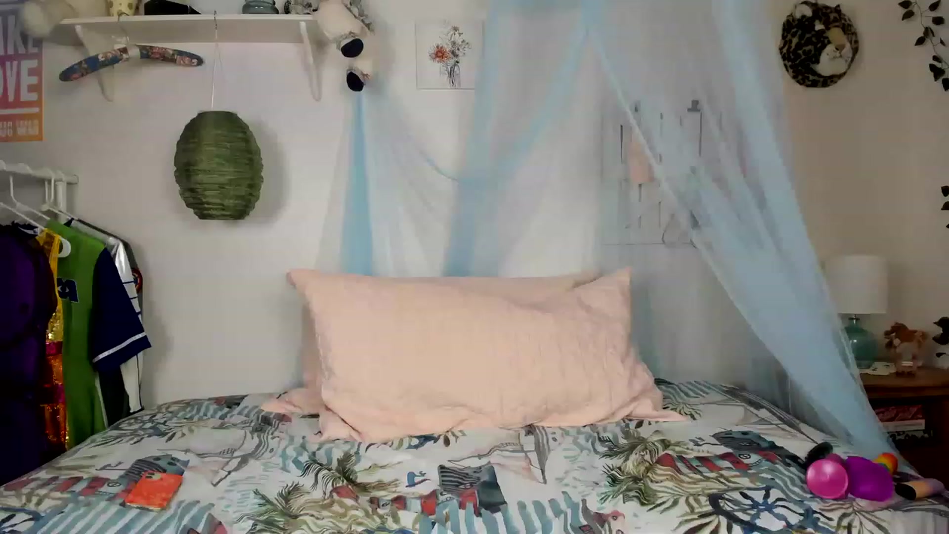 Gallery image thumbnail from EmmyBabii's myfreecams stream on, 06/17/2023, 05:53 image 1 of 20