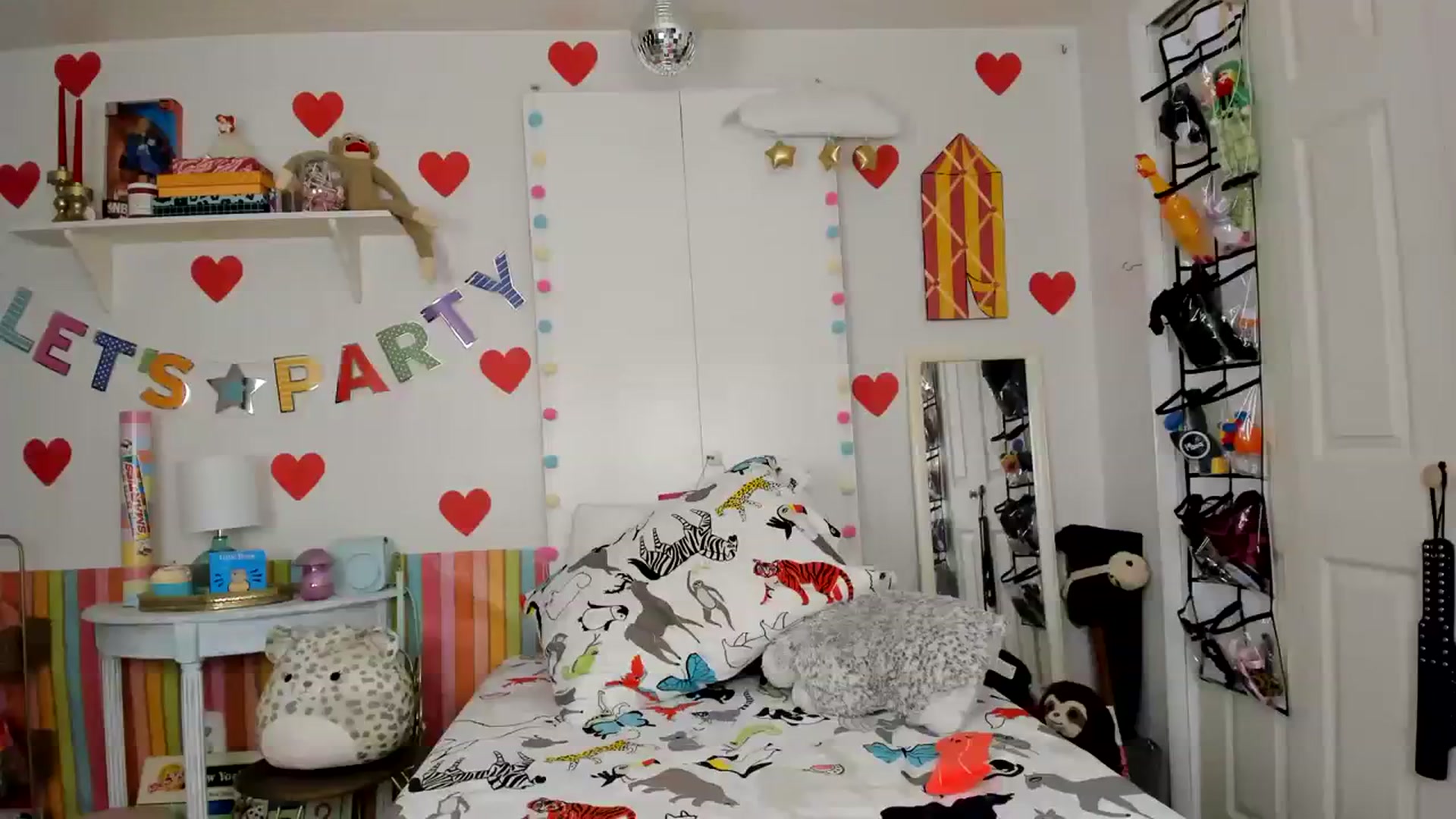 Gallery image thumbnail from EmmyBabii's myfreecams stream on, 02/24/2024, 06:48 image 10 of 20