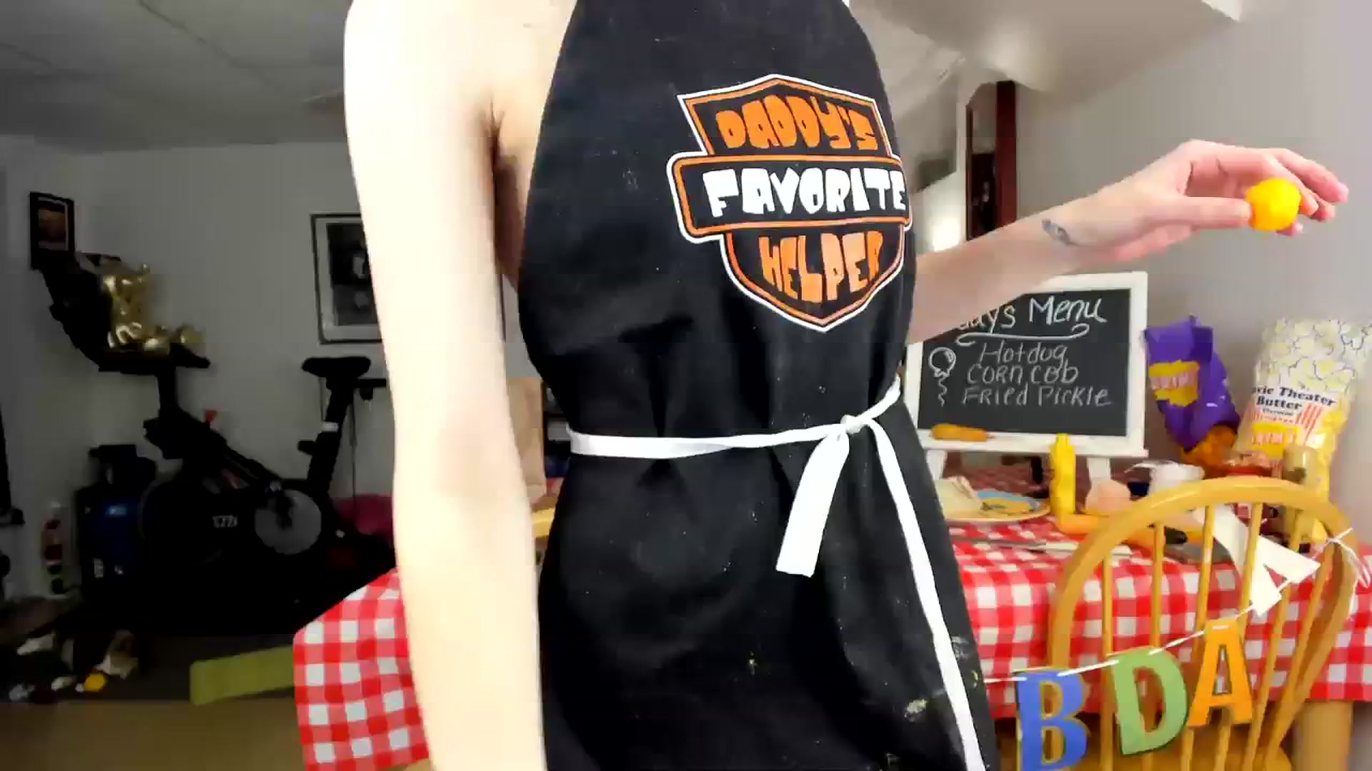 Gallery image thumbnail from EmmyBabii's myfreecams stream on, 03/21/2024, 07:00 image 11 of 20