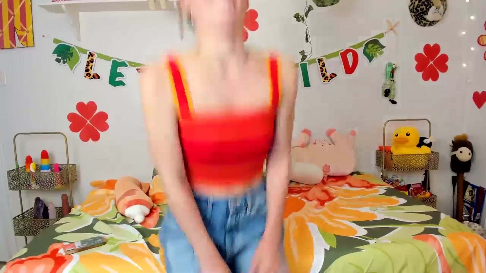Gallery image thumbnail from EmmyBabii's myfreecams stream on, 04/16/2024, 01:54 image 20 of 20