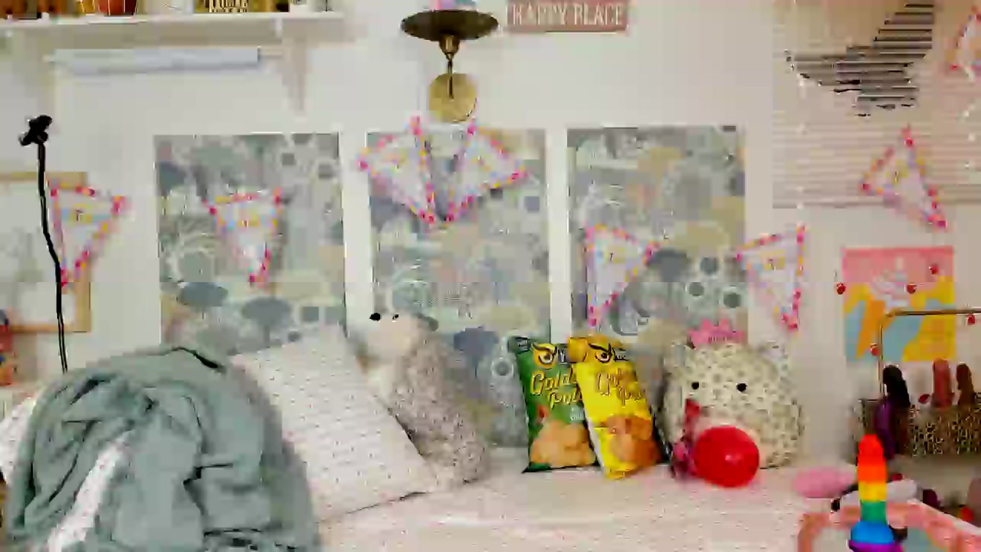 Gallery image thumbnail from EmmyBabii's myfreecams stream on, 10/11/2024, 04:11 image 19 of 20
