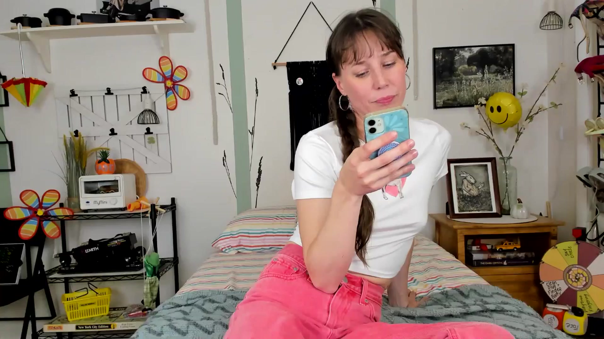 Gallery image thumbnail from EmmyBabii's myfreecams stream on, 04/09/2025, 04:53 image 10 of 20