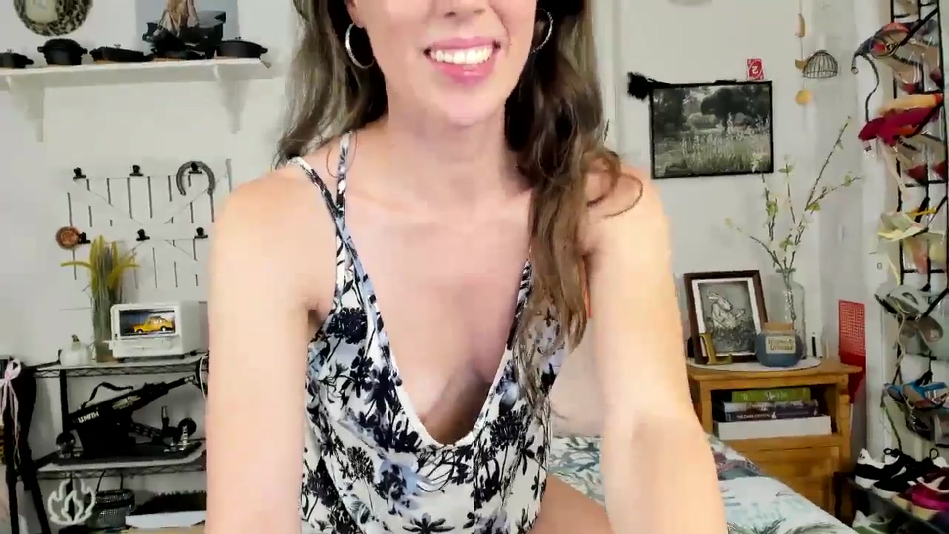 Gallery image thumbnail from EmmyBabii's myfreecams stream on, 06/28/2025, 03:05 image 4 of 20