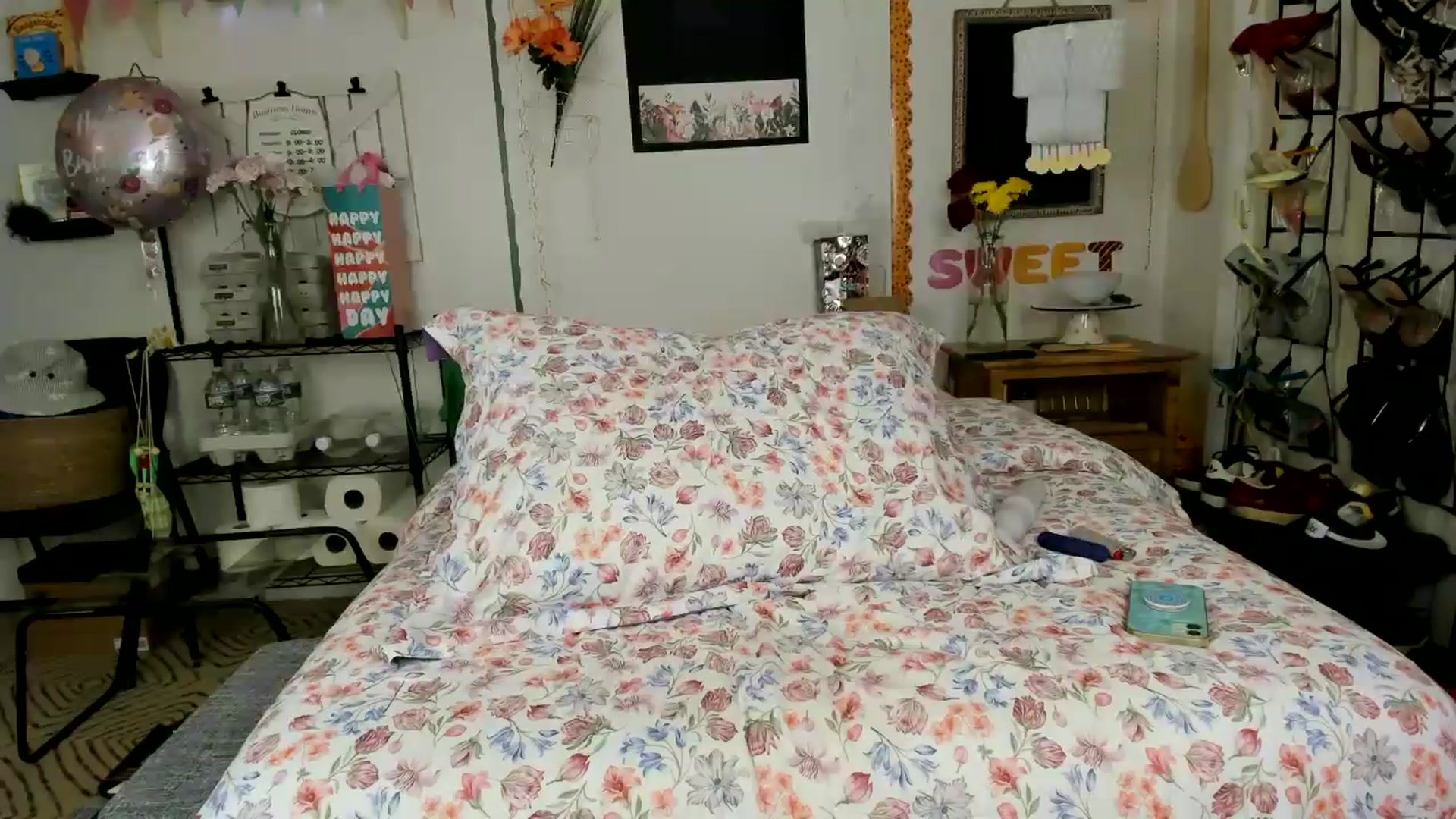 Gallery image thumbnail from EmmyBabii's myfreecams stream on, 10/30/2025, 04:40 image 14 of 20