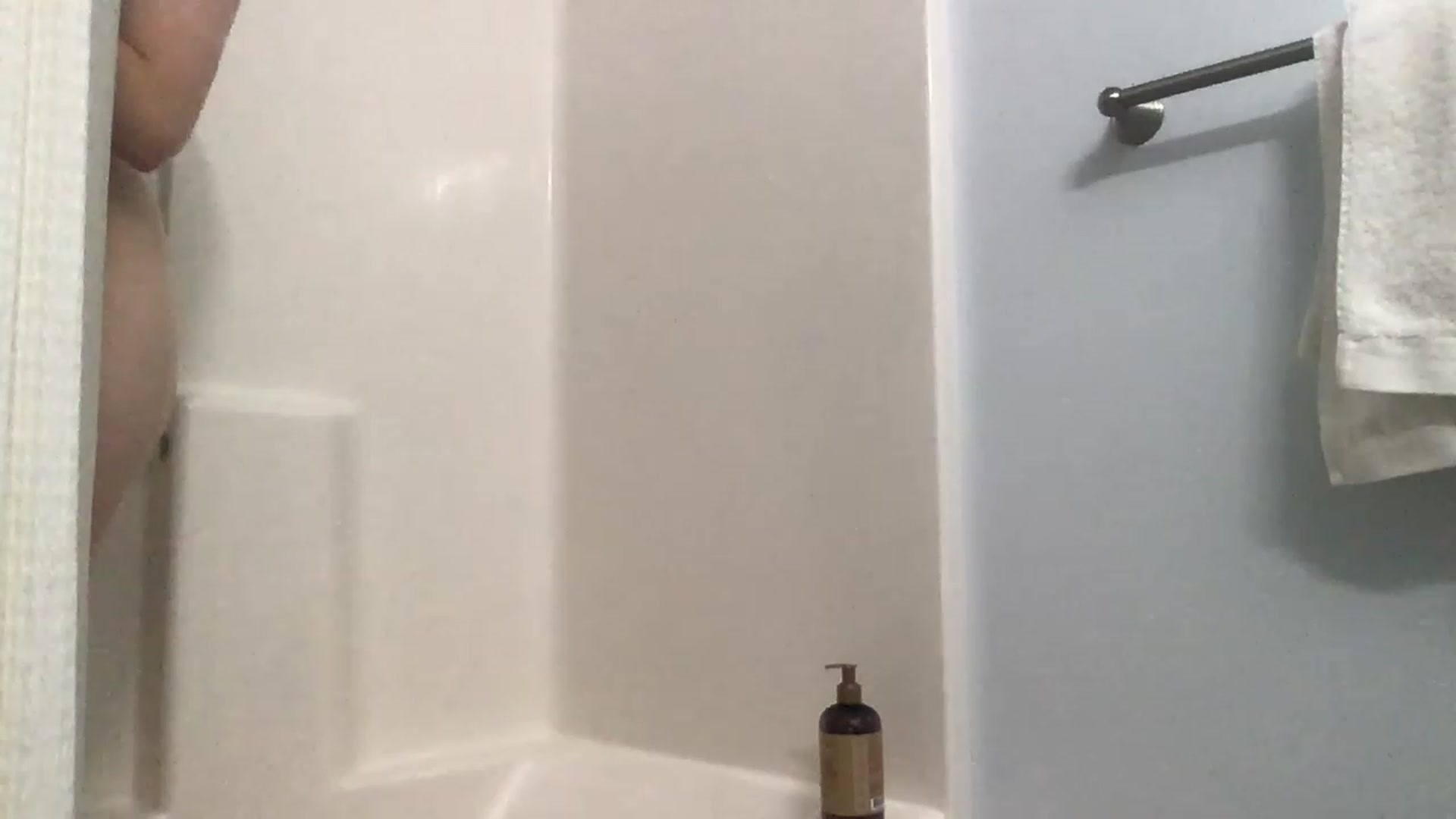 Gallery image thumbnail from EmmyLove's myfreecams stream on, 12/10/2022, 06:52 image 3 of 20
