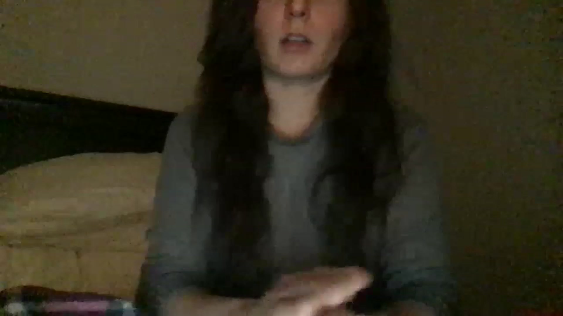Gallery image thumbnail from EmmyLove's myfreecams stream on, 12/17/2022, 08:05 image 20 of 20