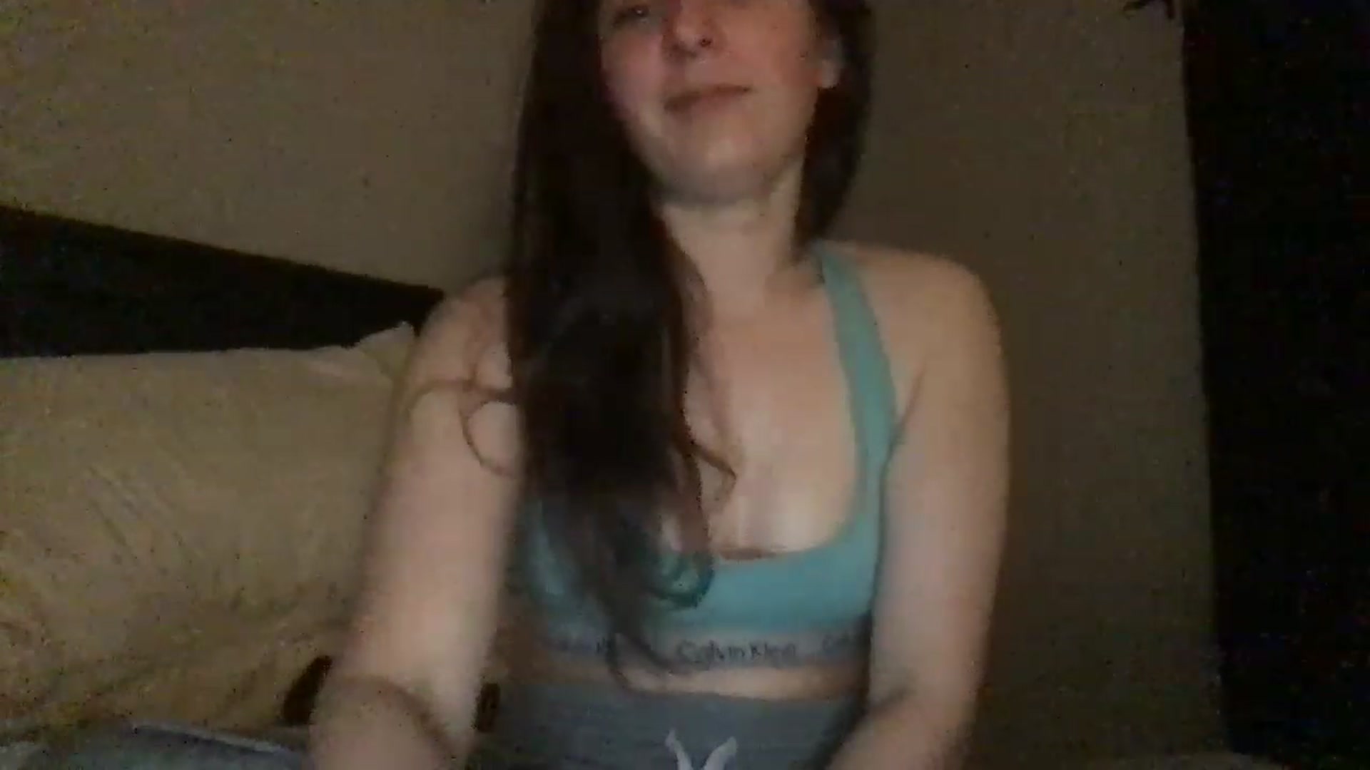 Gallery image thumbnail from EmmyLove's myfreecams stream on, 12/29/2022, 05:22 image 14 of 20