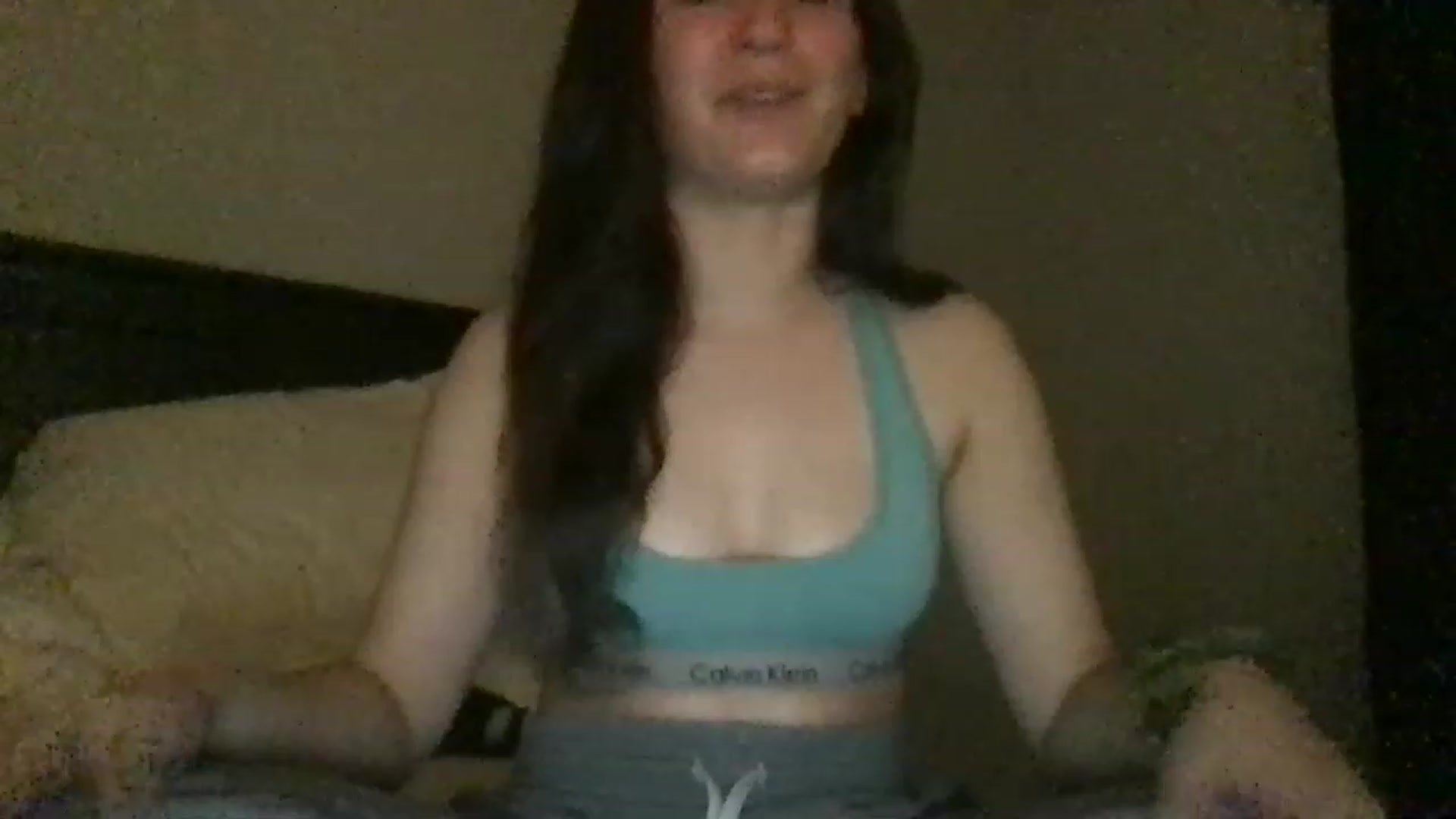 Gallery image thumbnail from EmmyLove's myfreecams stream on, 12/29/2022, 05:22 image 8 of 20