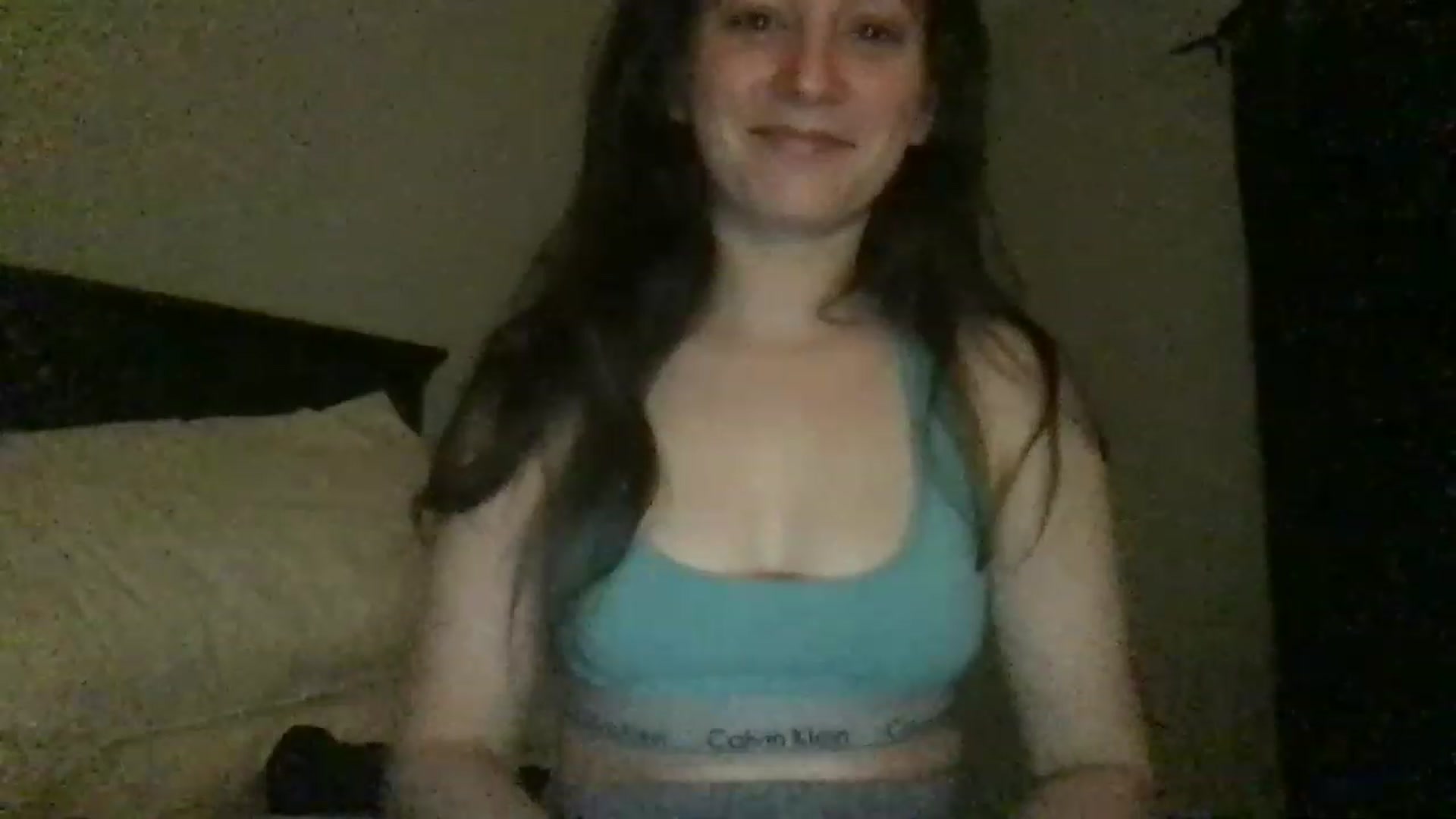 Gallery image thumbnail from EmmyLove's myfreecams stream on, 12/29/2022, 05:22 image 10 of 20