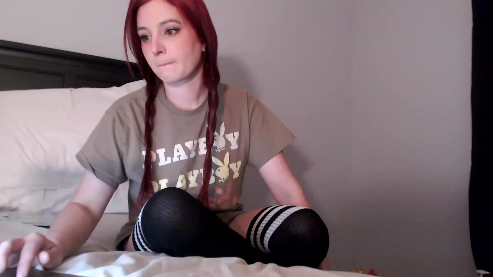 Gallery image thumbnail from EmmyLove's myfreecams stream on, 01/03/2023, 05:48 image 2 of 20