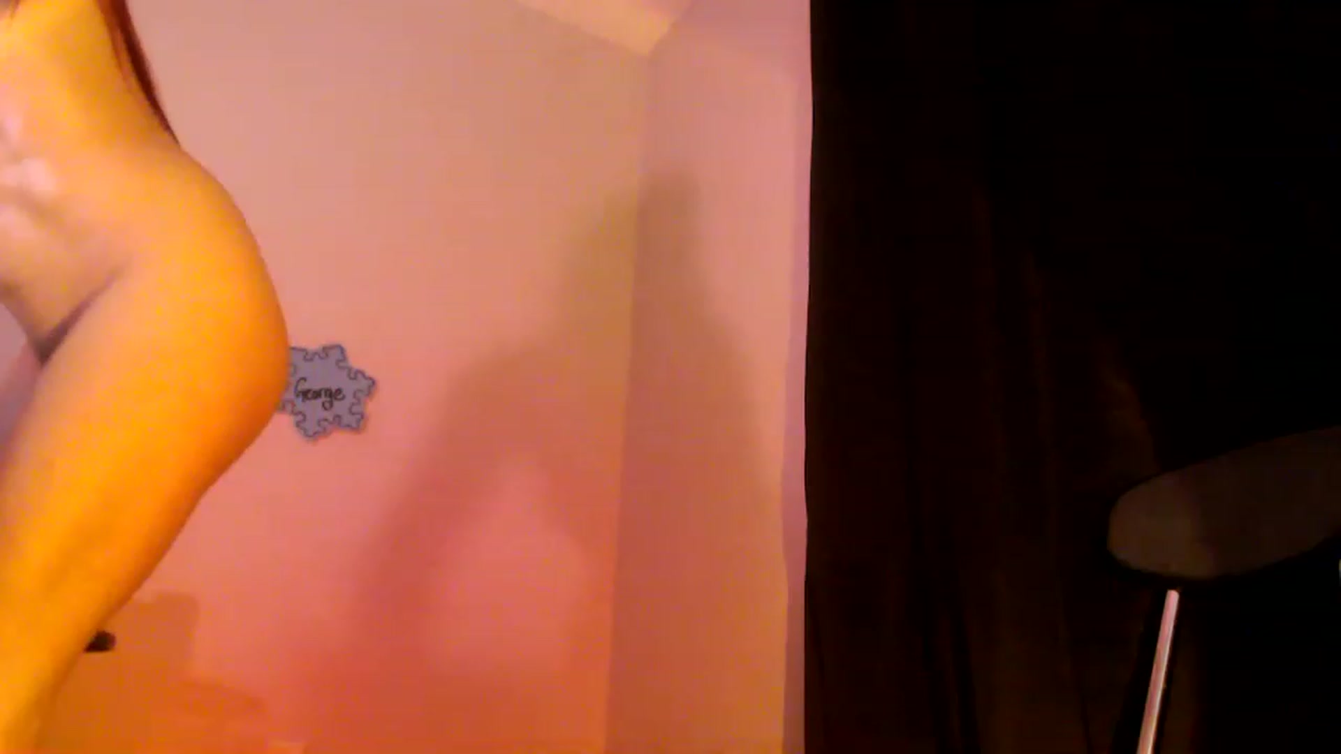 Gallery image thumbnail from EmmyLove's myfreecams stream on, 01/03/2023, 06:36 image 7 of 20
