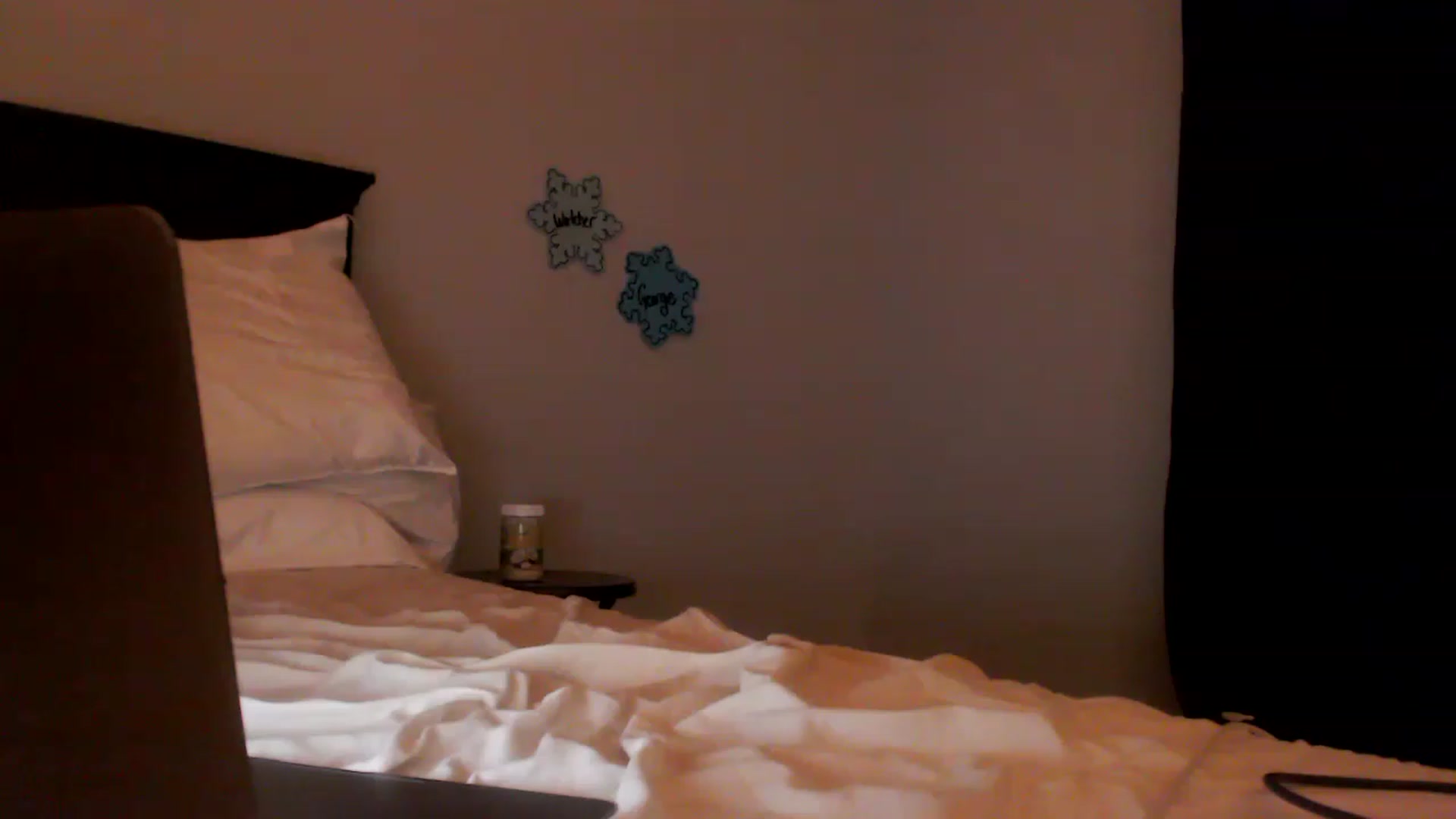 Gallery image thumbnail from EmmyLove's myfreecams stream on, 01/07/2023, 05:28 image 4 of 20