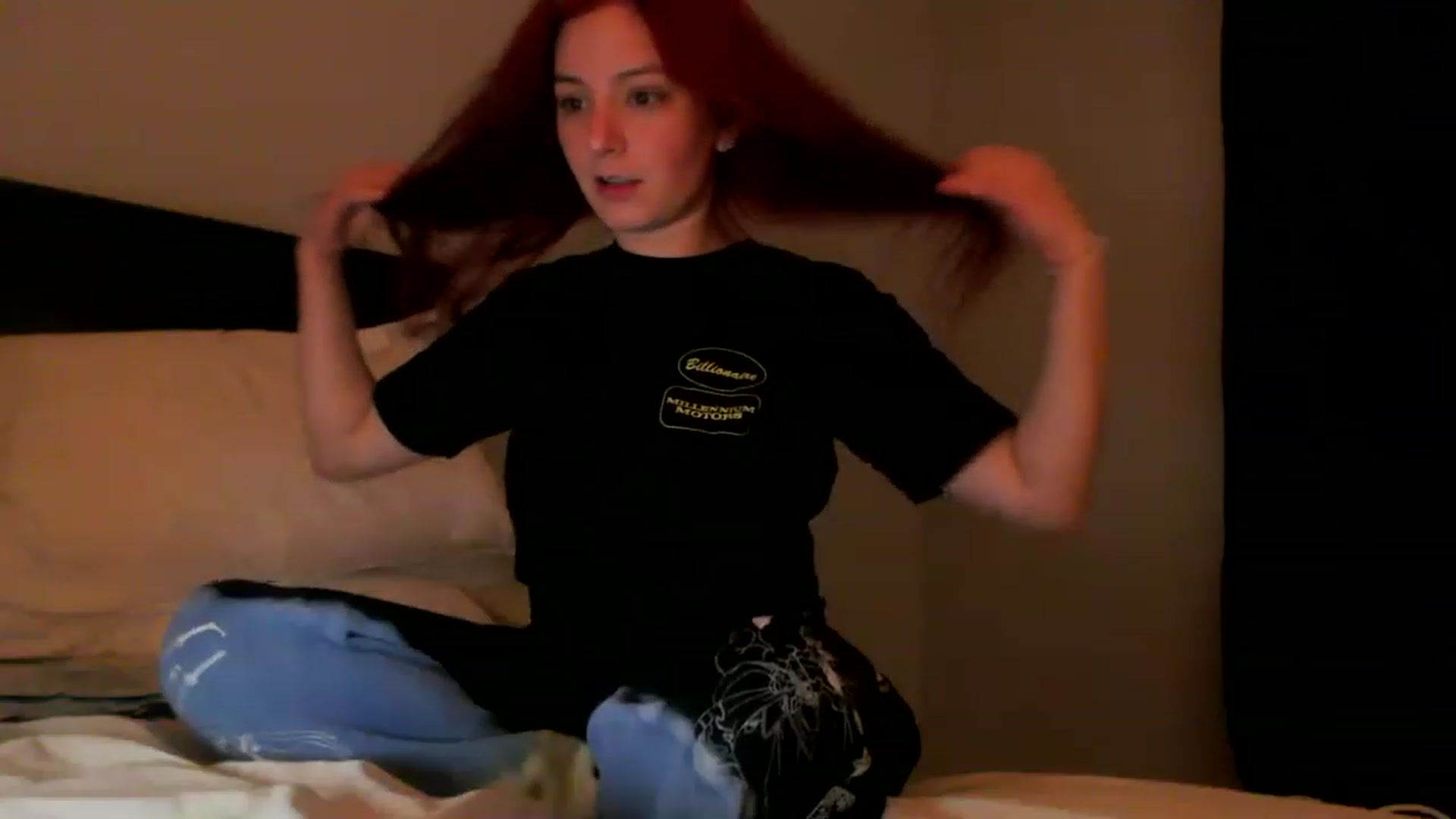Gallery image thumbnail from EmmyLove's myfreecams stream on, 01/07/2023, 05:28 image 9 of 20