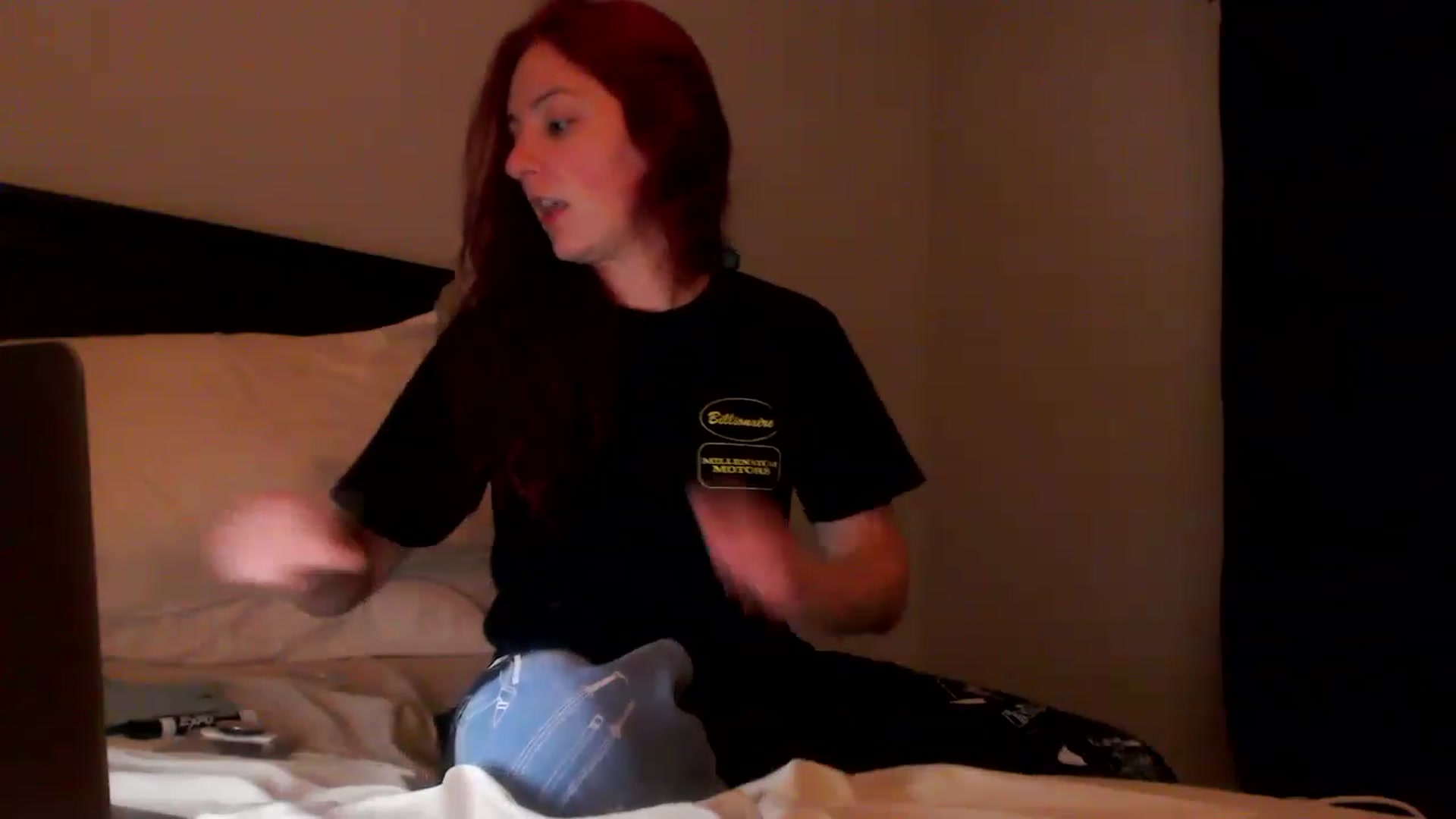Gallery image thumbnail from EmmyLove's myfreecams stream on, 01/07/2023, 05:28 image 19 of 20