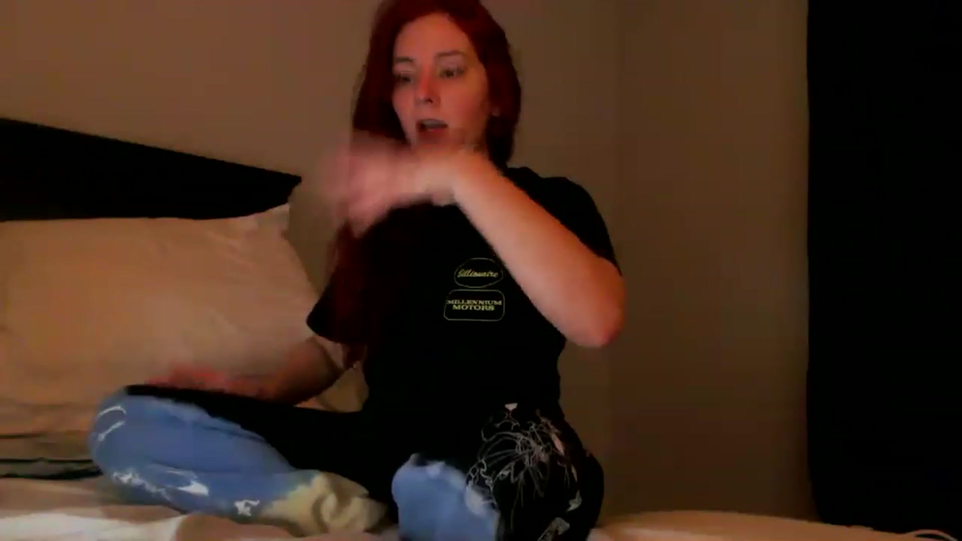 Gallery image thumbnail from EmmyLove's myfreecams stream on, 01/07/2023, 05:28 image 8 of 20
