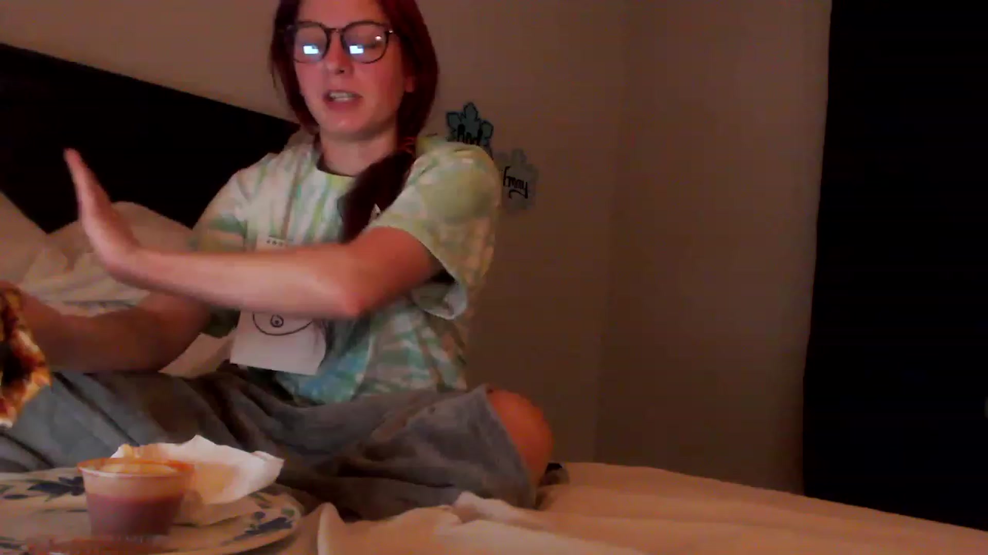 Gallery image thumbnail from EmmyLove's myfreecams stream on, 01/16/2023, 07:15 image 18 of 20