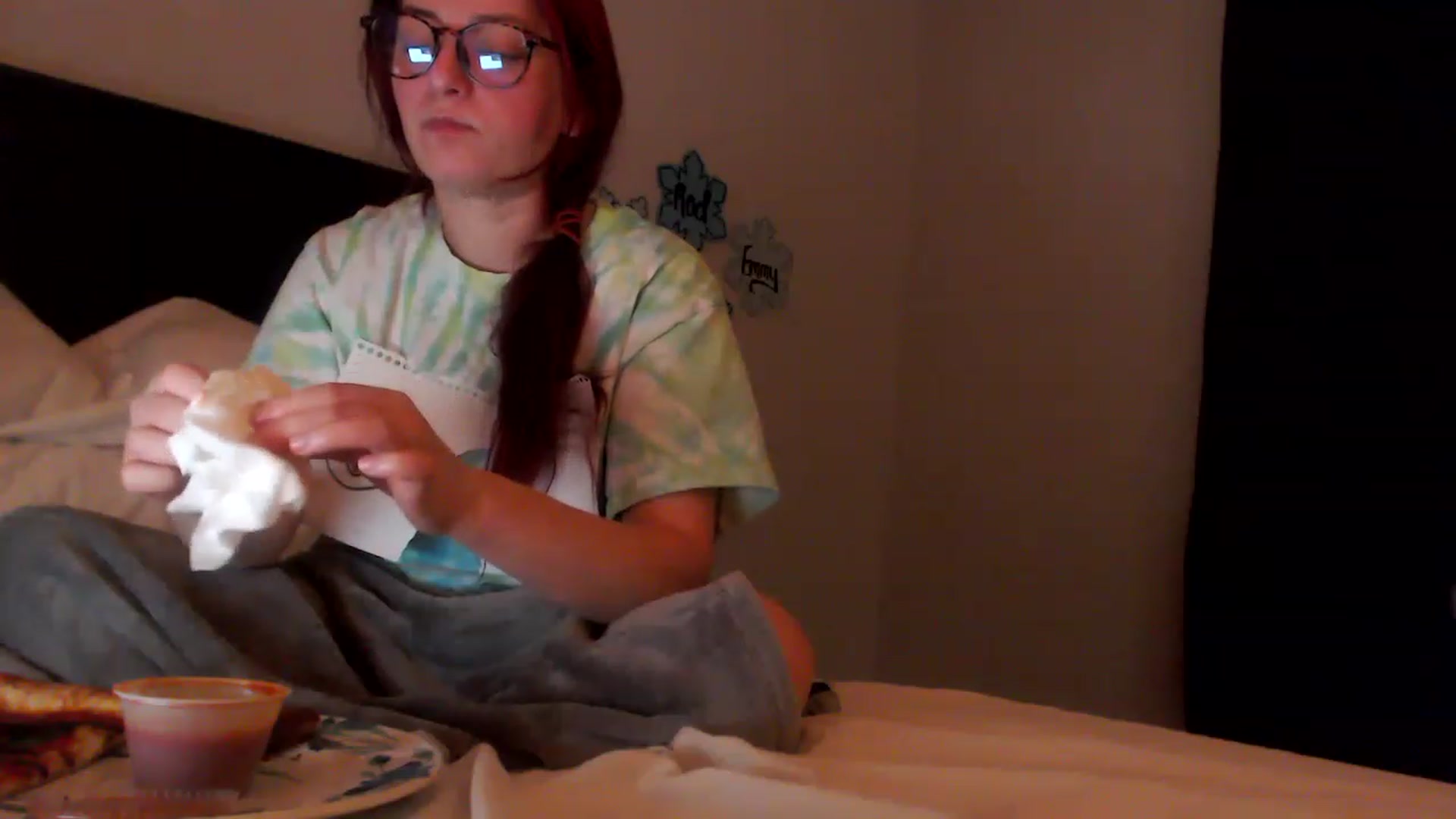 Gallery image thumbnail from EmmyLove's myfreecams stream on, 01/16/2023, 07:15 image 17 of 20