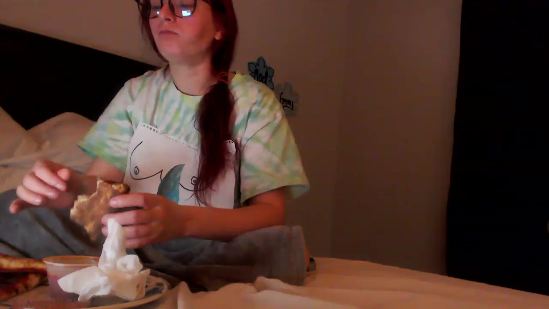 Gallery image thumbnail from EmmyLove's myfreecams stream on, 01/16/2023, 07:15 image 16 of 20