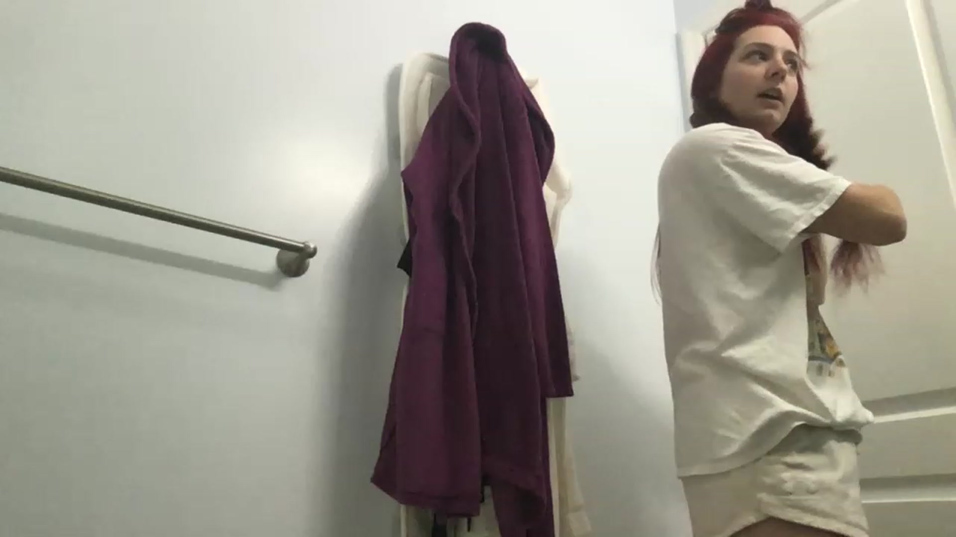 Gallery image thumbnail from EmmyLove's myfreecams stream on, 01/17/2023, 18:37 image 3 of 20