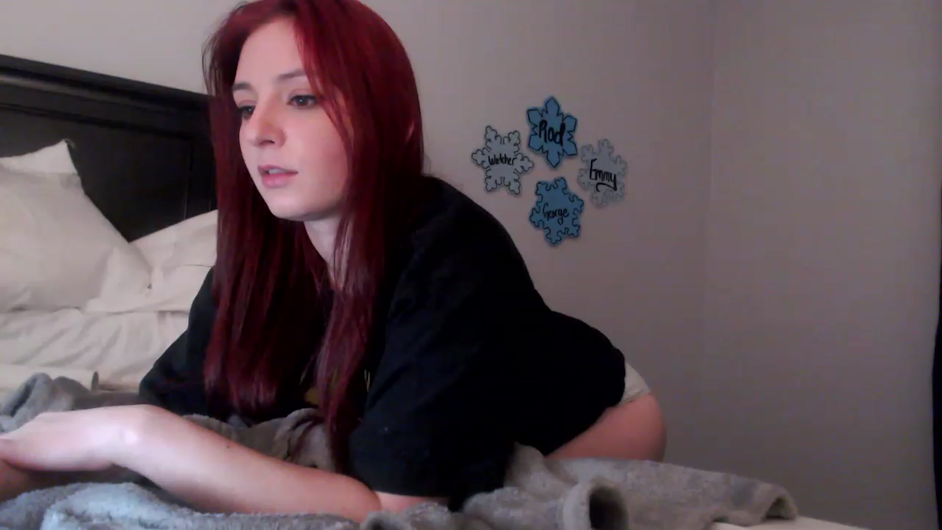 Gallery image thumbnail from EmmyLove's myfreecams stream on, 01/18/2023, 05:49 image 8 of 20