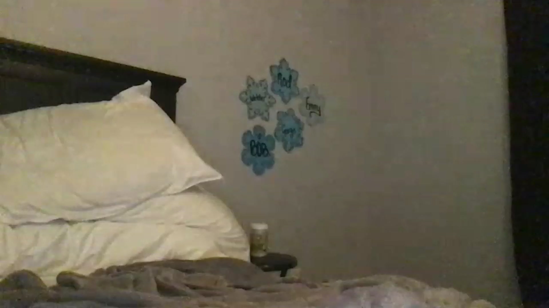 Gallery image thumbnail from EmmyLove's myfreecams stream on, 01/26/2023, 07:01 image 14 of 20