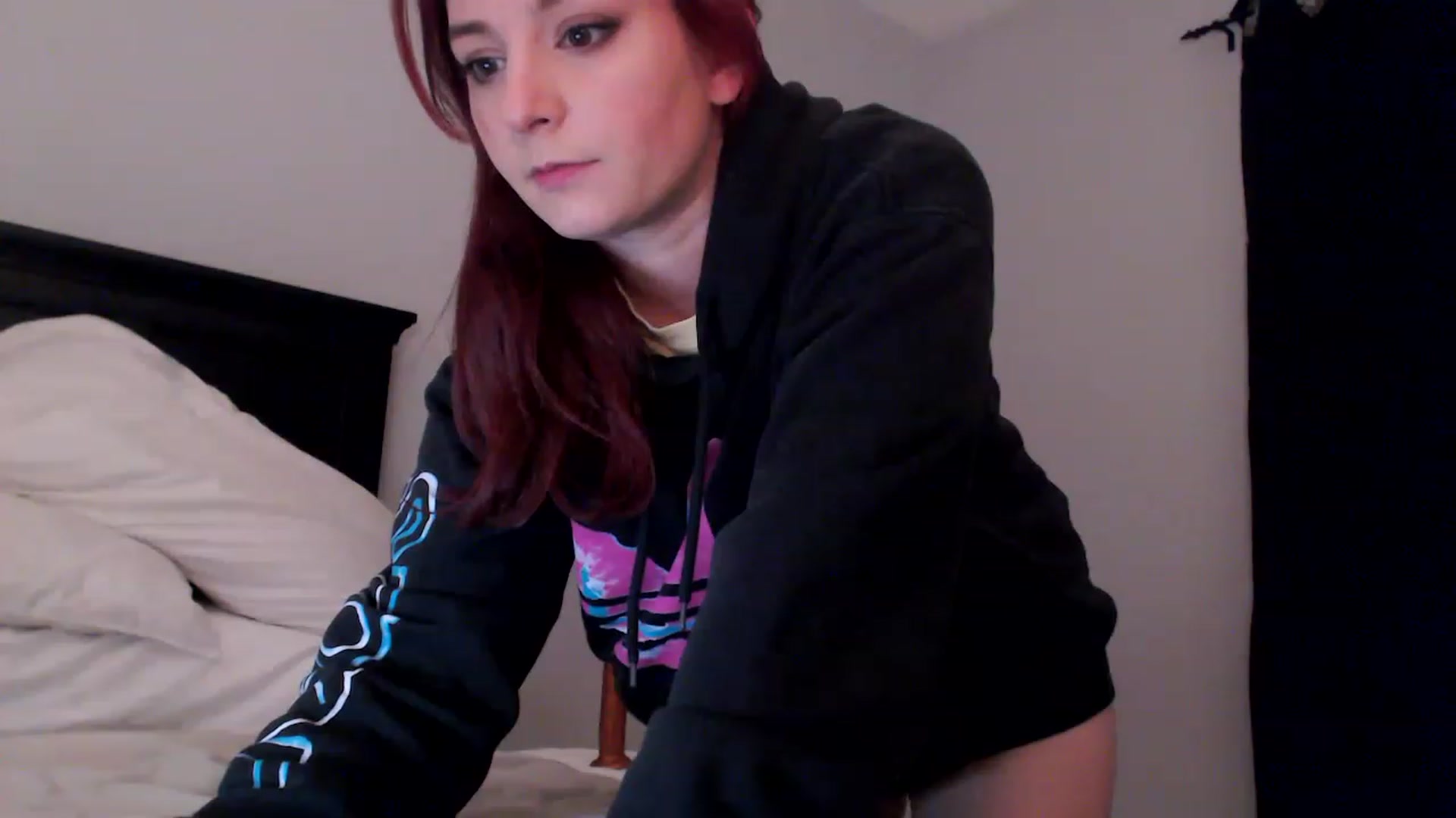 Gallery image thumbnail from EmmyLove's myfreecams stream on, 01/27/2023, 06:37 image 12 of 20