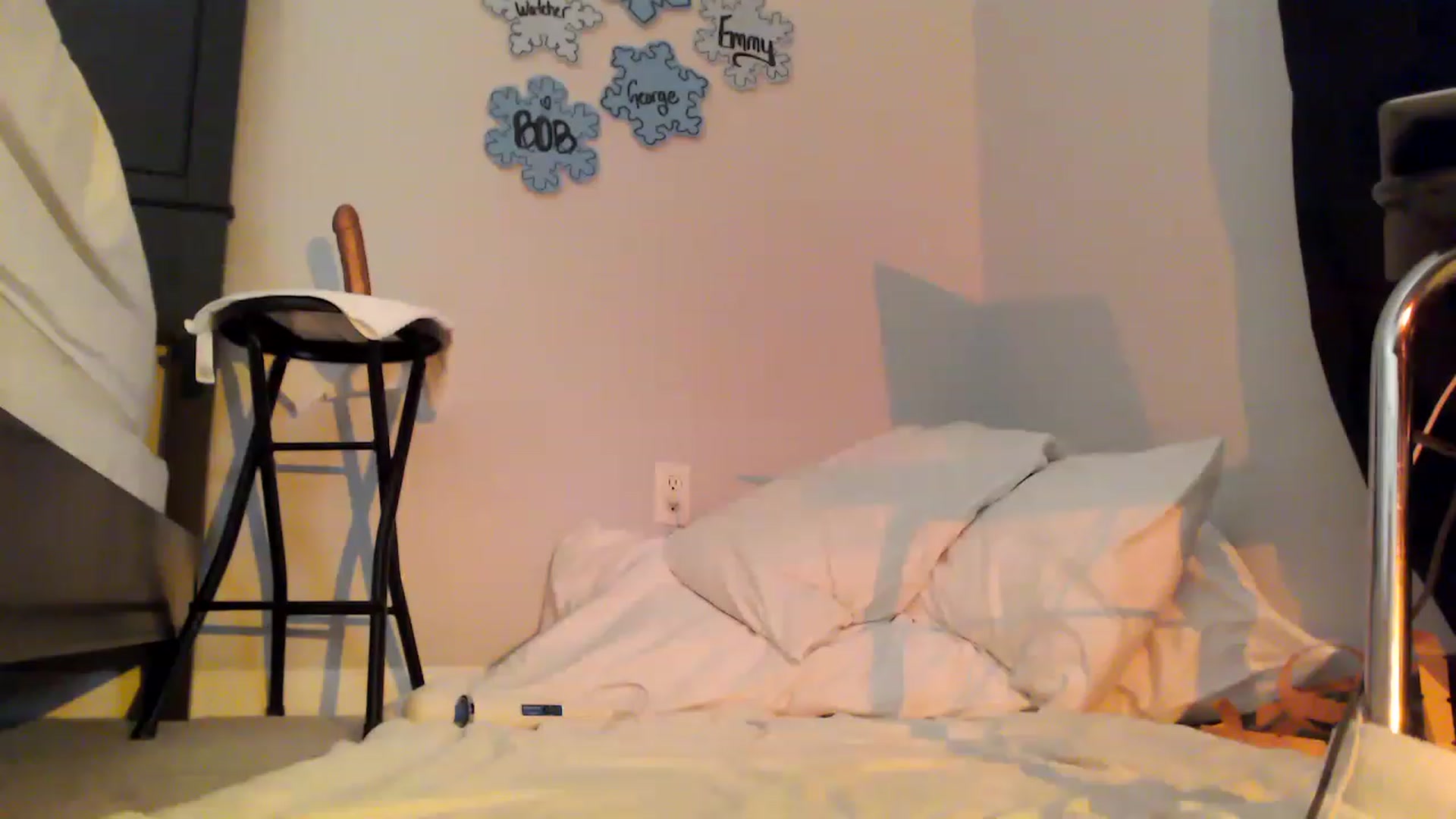 Gallery image thumbnail from EmmyLove's myfreecams stream on, 01/27/2023, 06:37 image 17 of 20
