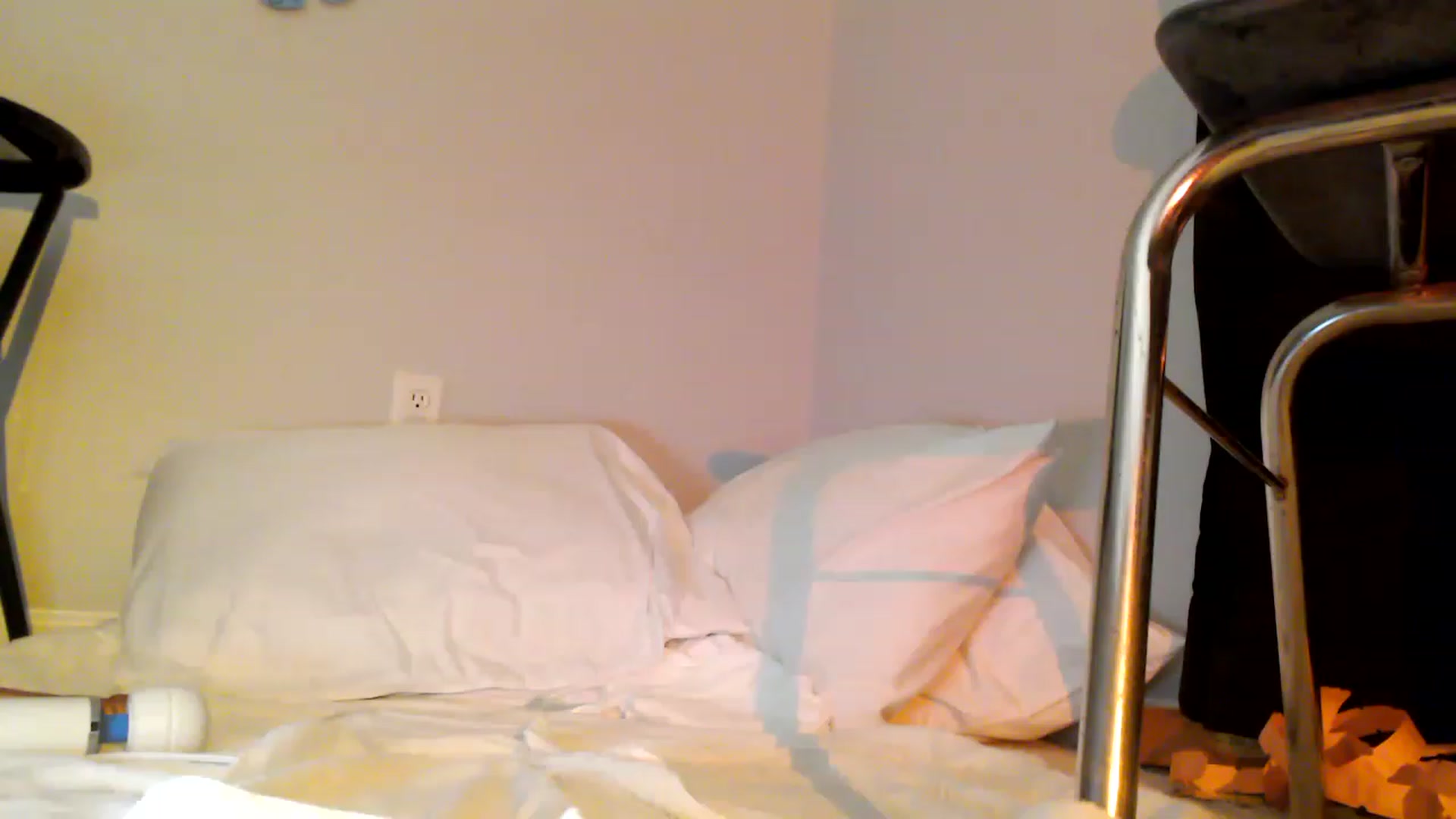 Gallery image thumbnail from EmmyLove's myfreecams stream on, 01/27/2023, 08:42 image 2 of 20