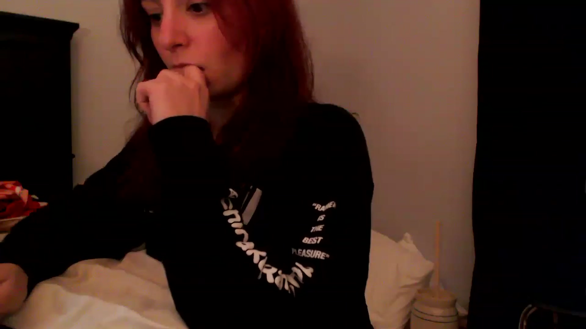 Gallery image thumbnail from EmmyLove's myfreecams stream on, 01/28/2023, 06:50 image 19 of 20