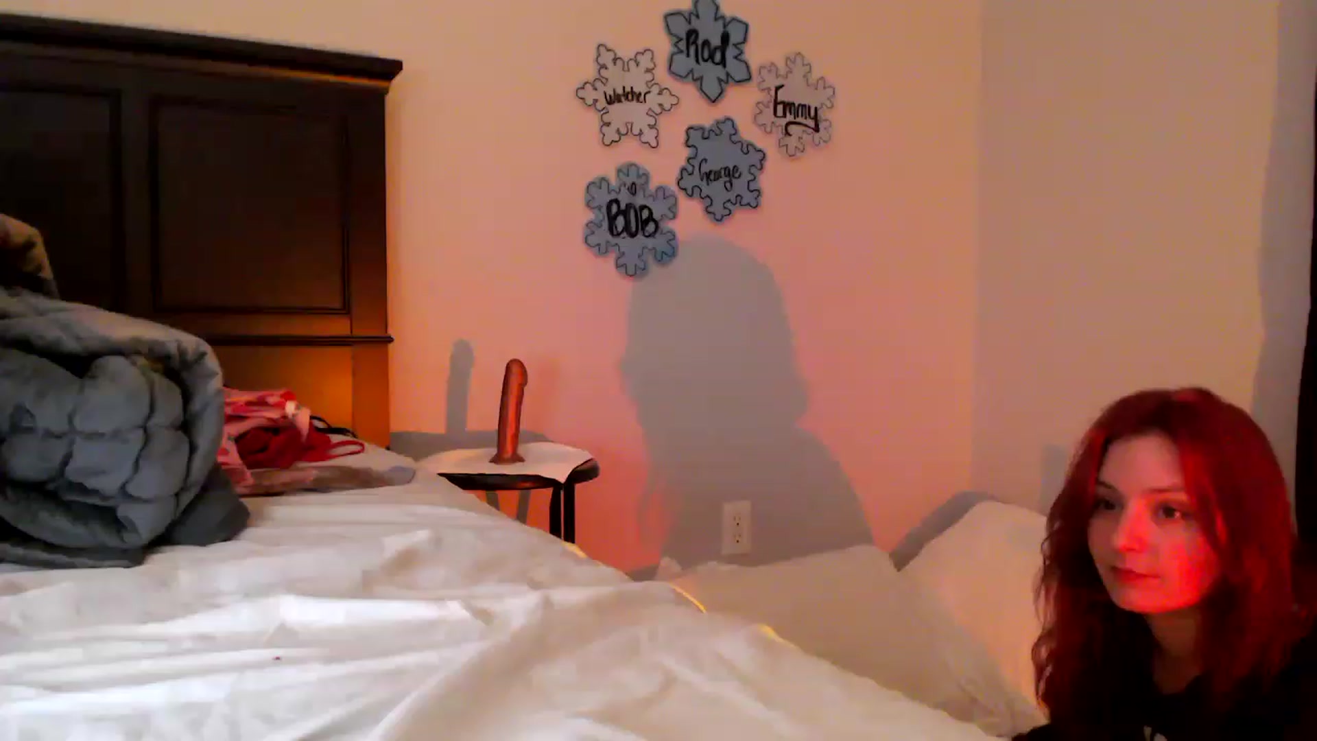 Gallery image thumbnail from EmmyLove's myfreecams stream on, 01/28/2023, 06:50 image 10 of 20