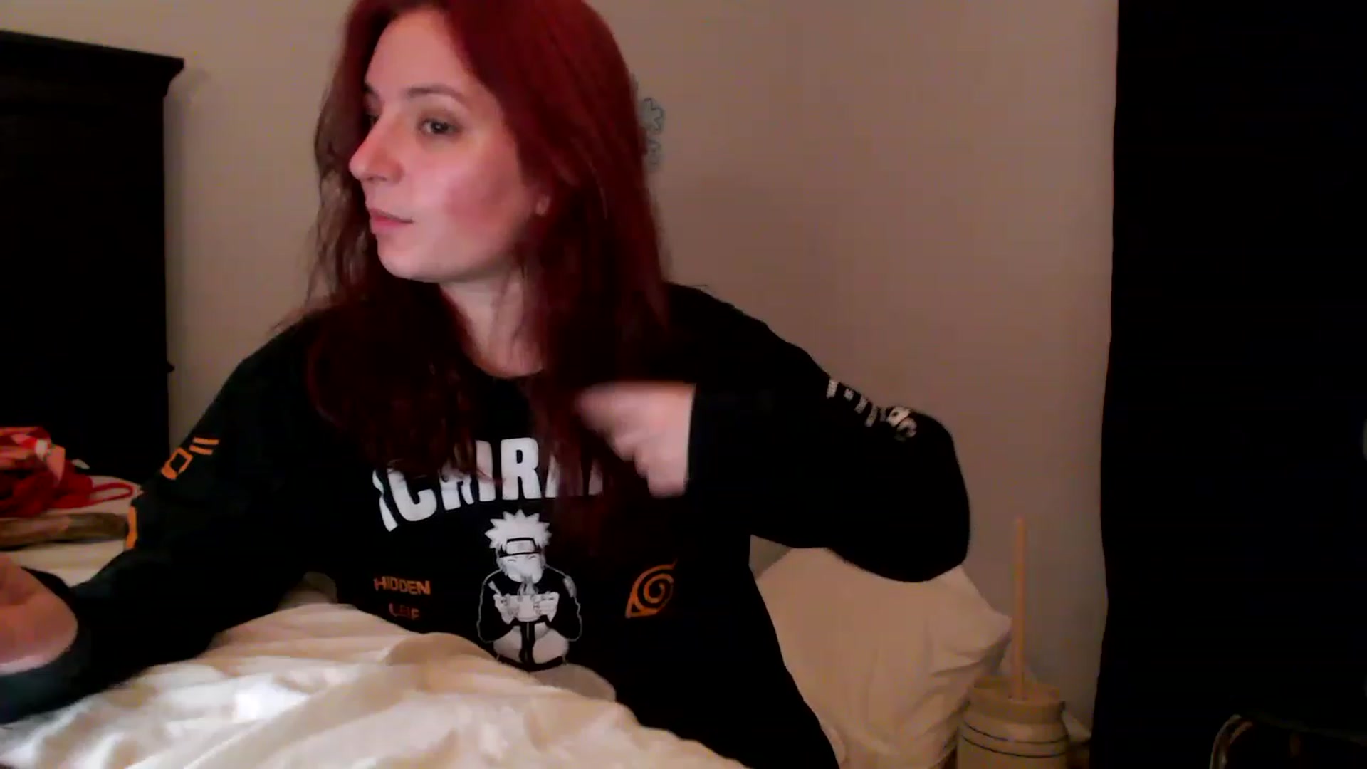 Gallery image thumbnail from EmmyLove's myfreecams stream on, 01/28/2023, 06:50 image 12 of 20