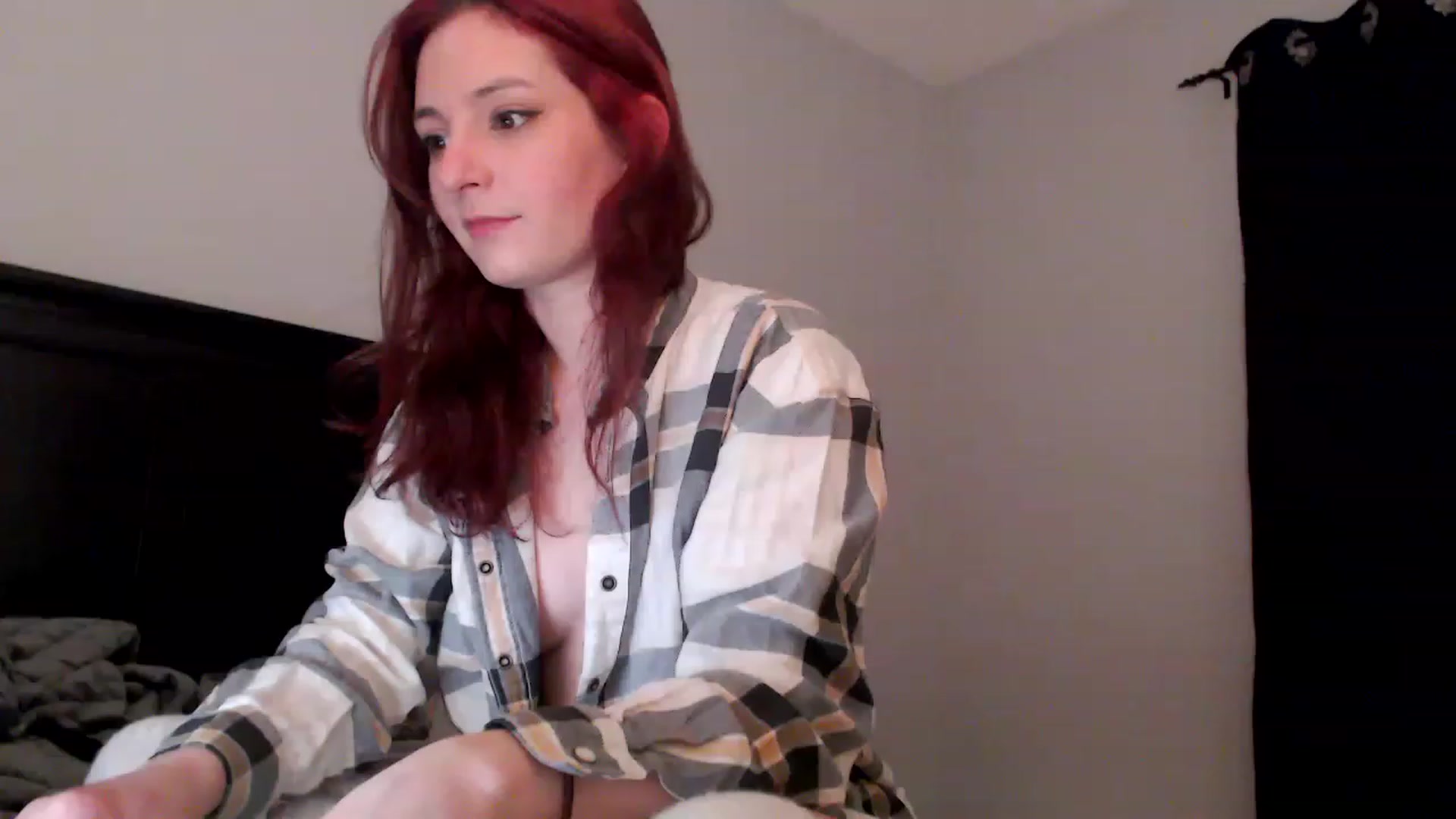 Gallery image thumbnail from EmmyLove's myfreecams stream on, 02/03/2023, 06:43 image 1 of 20