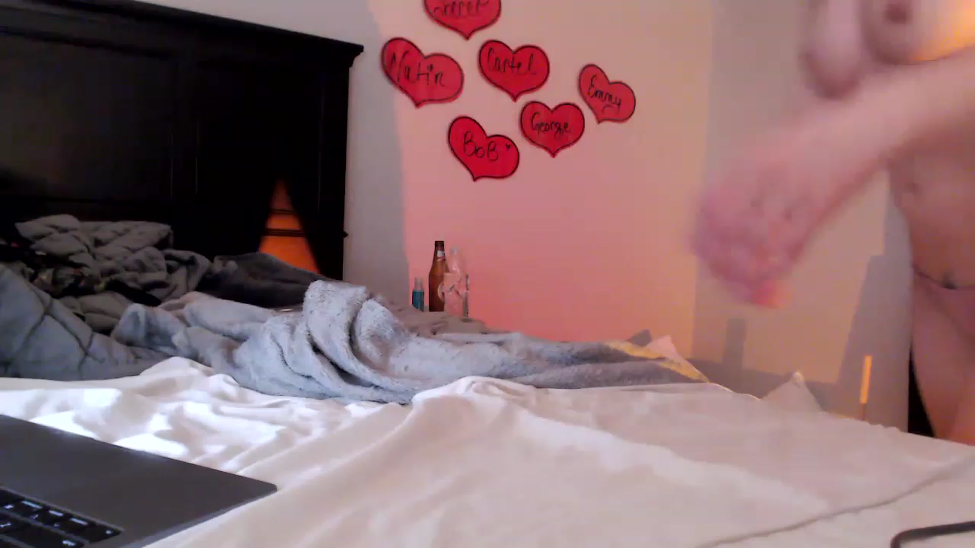 Gallery image thumbnail from EmmyLove's myfreecams stream on, 02/03/2023, 06:43 image 8 of 20