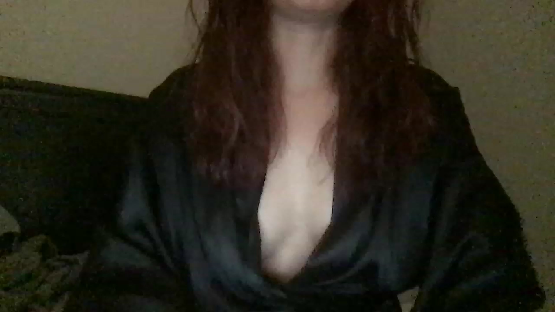 Gallery image thumbnail from EmmyLove's myfreecams stream on, 02/11/2023, 06:48 image 5 of 20